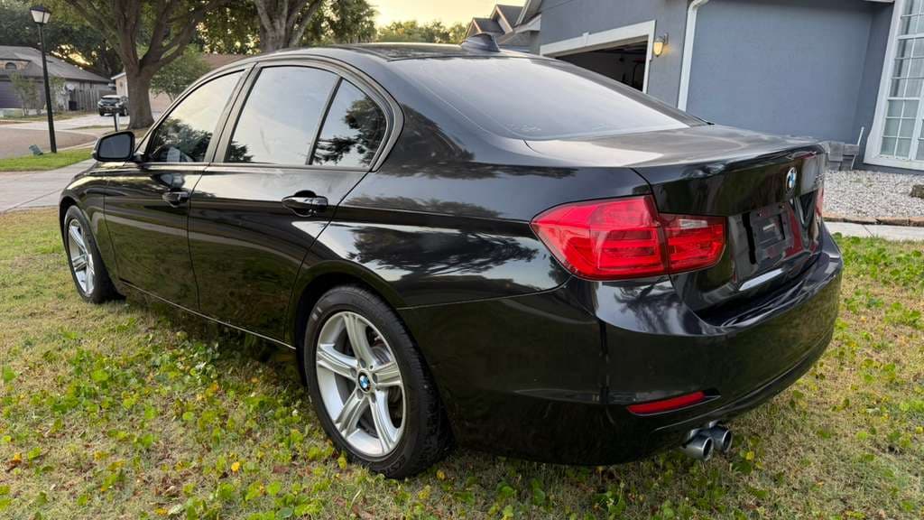 2015 BMW 3 Series thumbnail 7