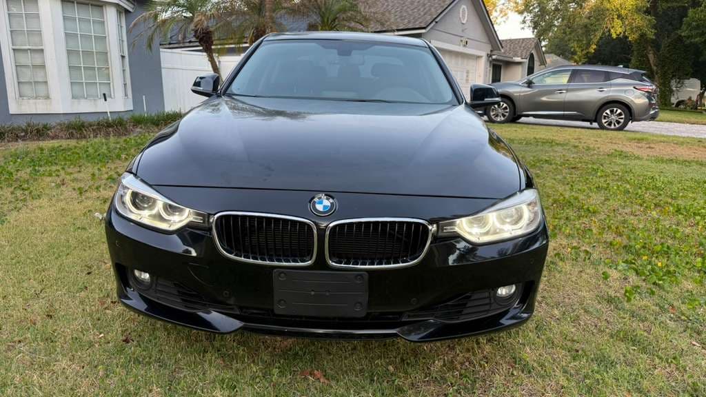 2015 BMW 3 Series thumbnail 2