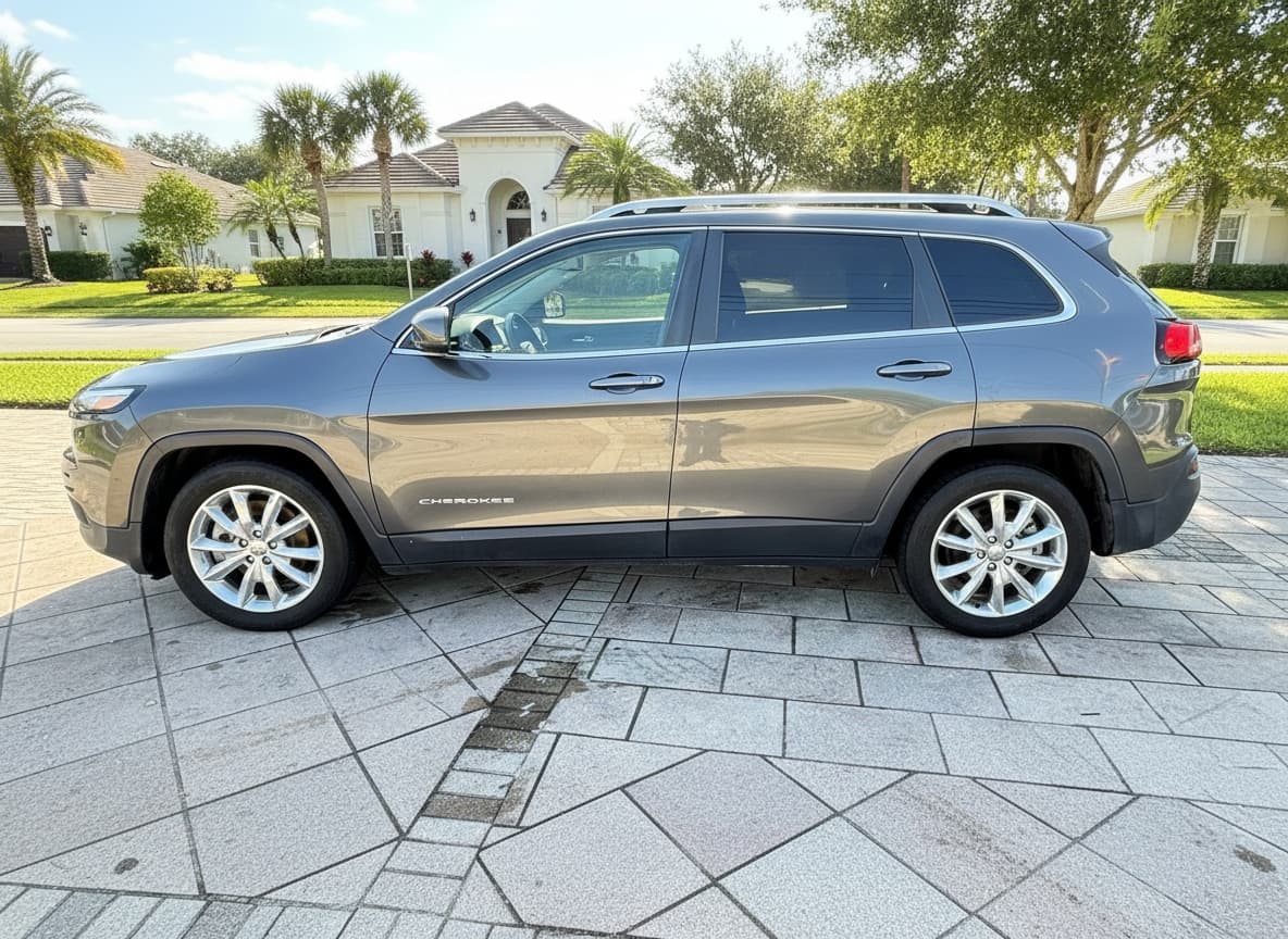 2015 Jeep Cherokee thumbnail 4