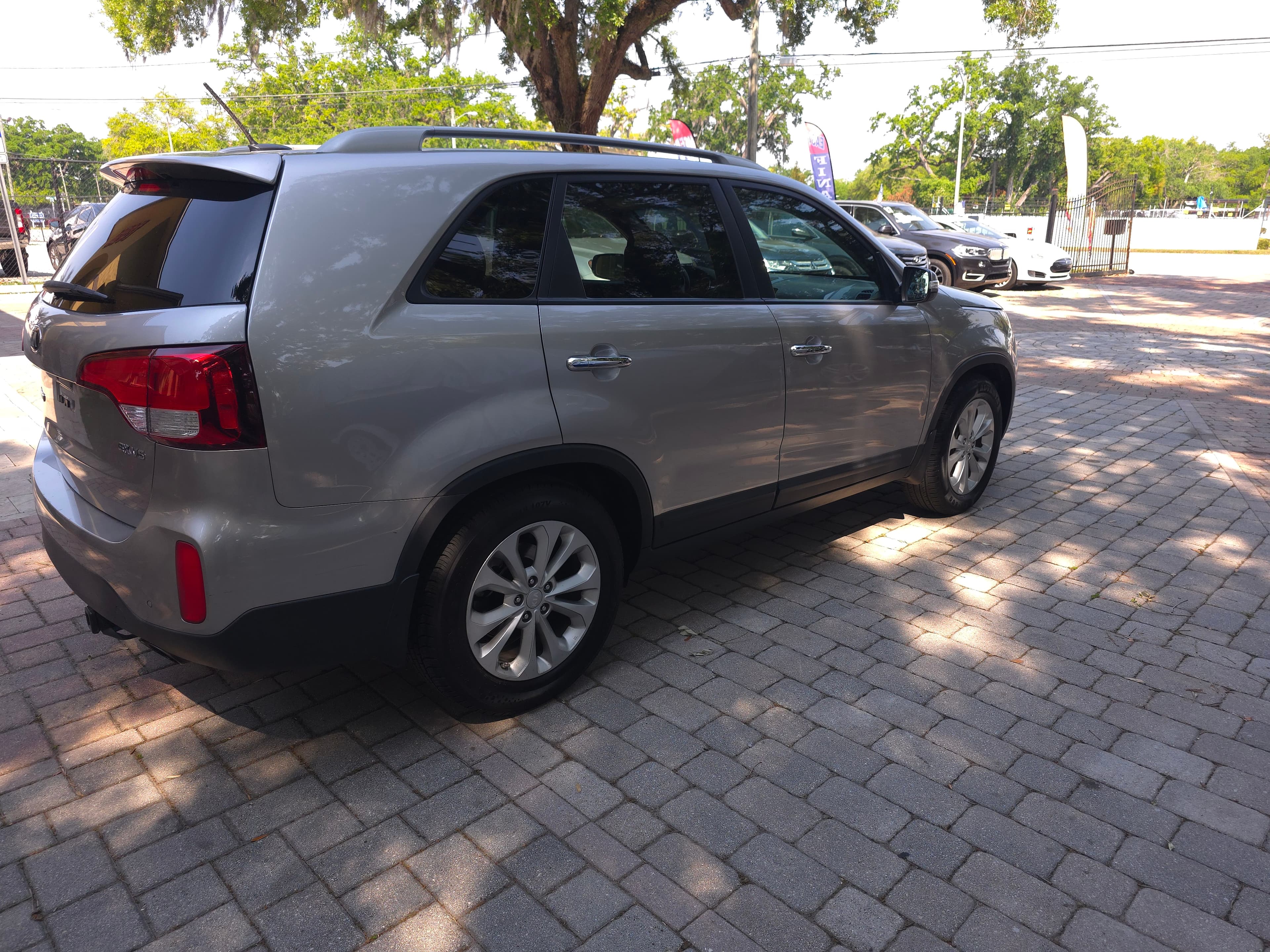 2015 Kia Sorento thumbnail 15