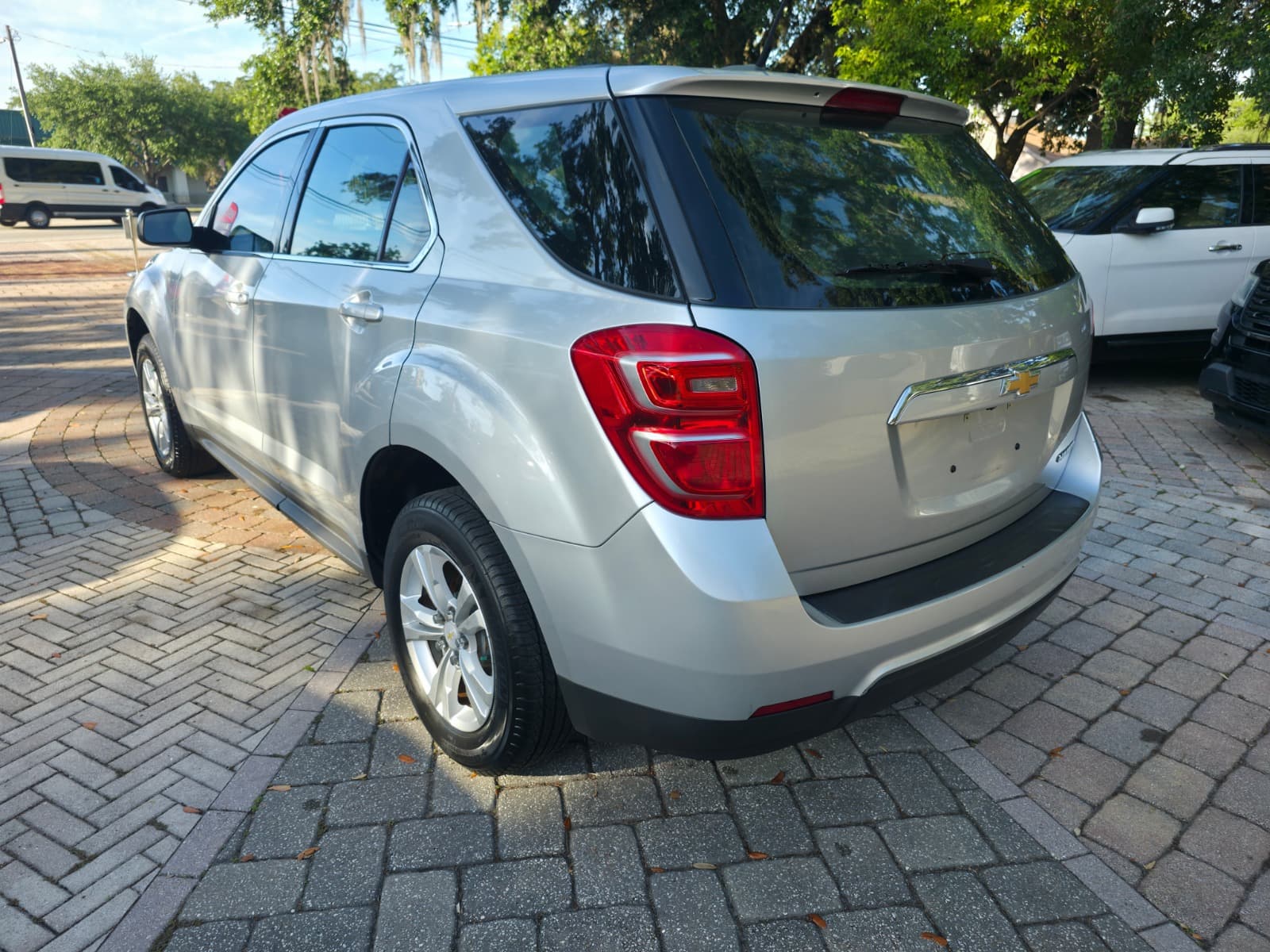 2016 Chevrolet Equinox thumbnail 8