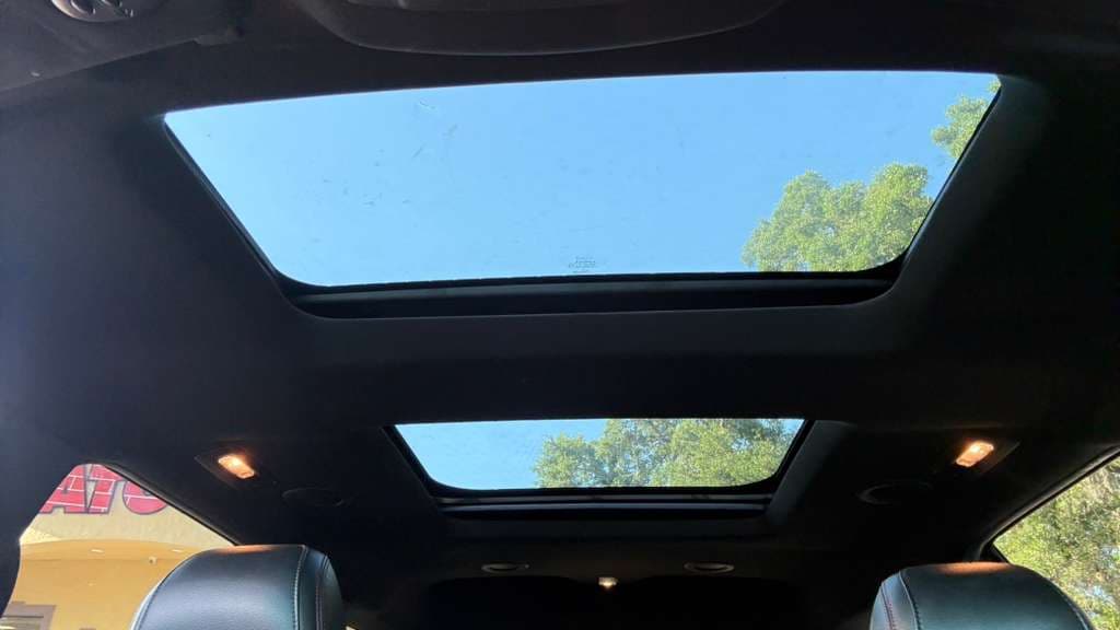 2016 Ford Explorer thumbnail 16