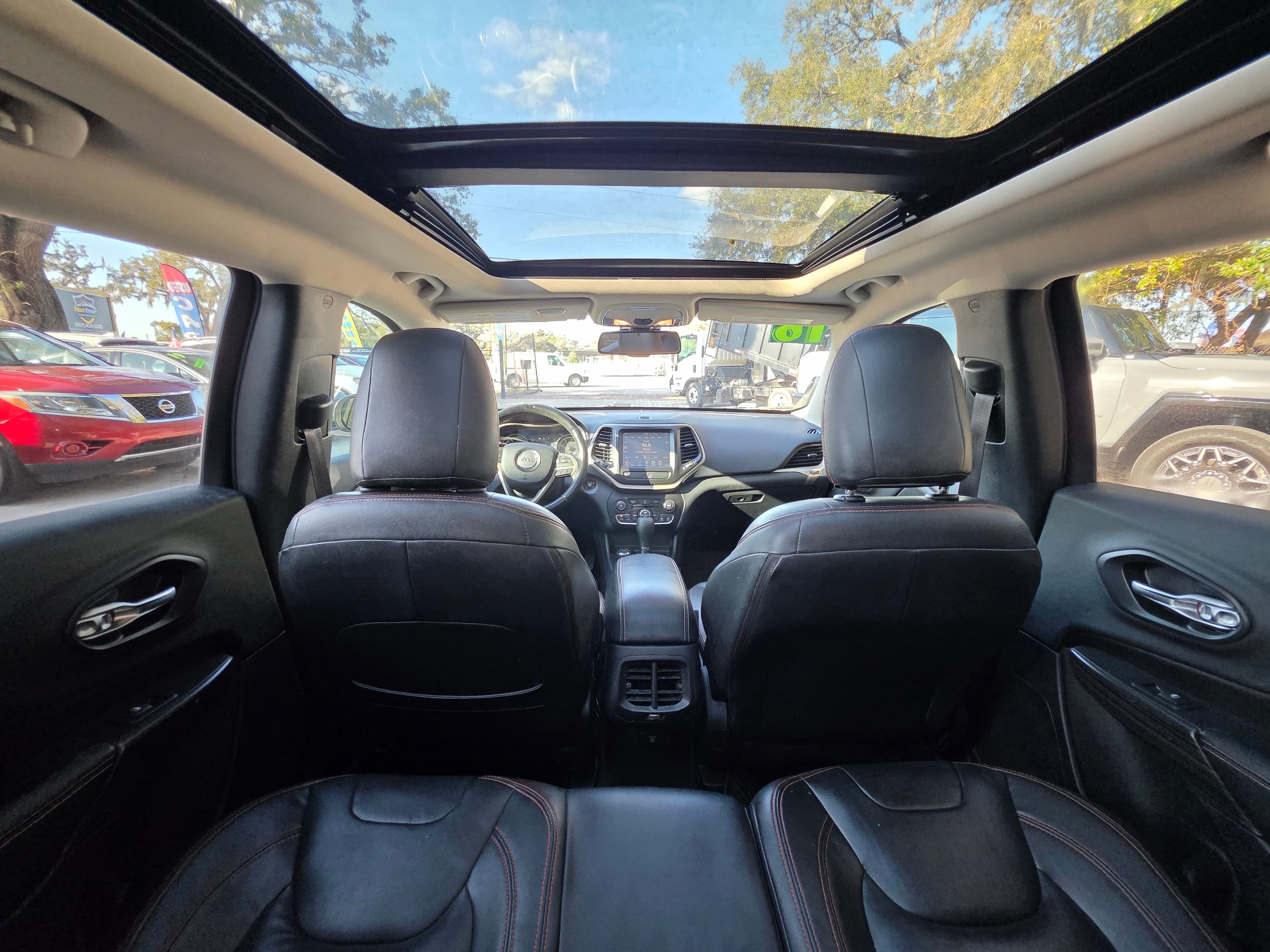 2016 Jeep Cherokee thumbnail 15