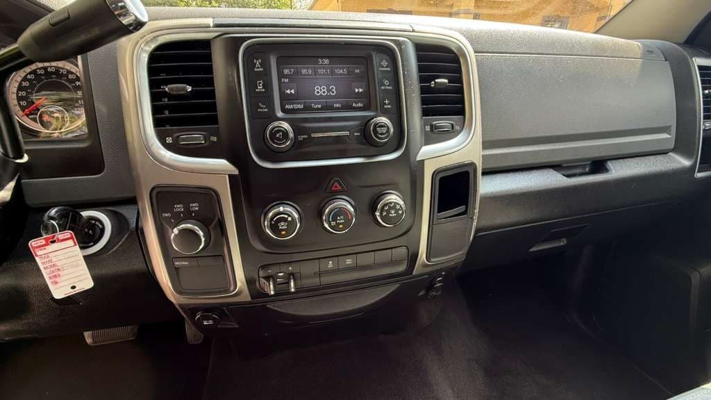 2017 Ram 2500 thumbnail 14