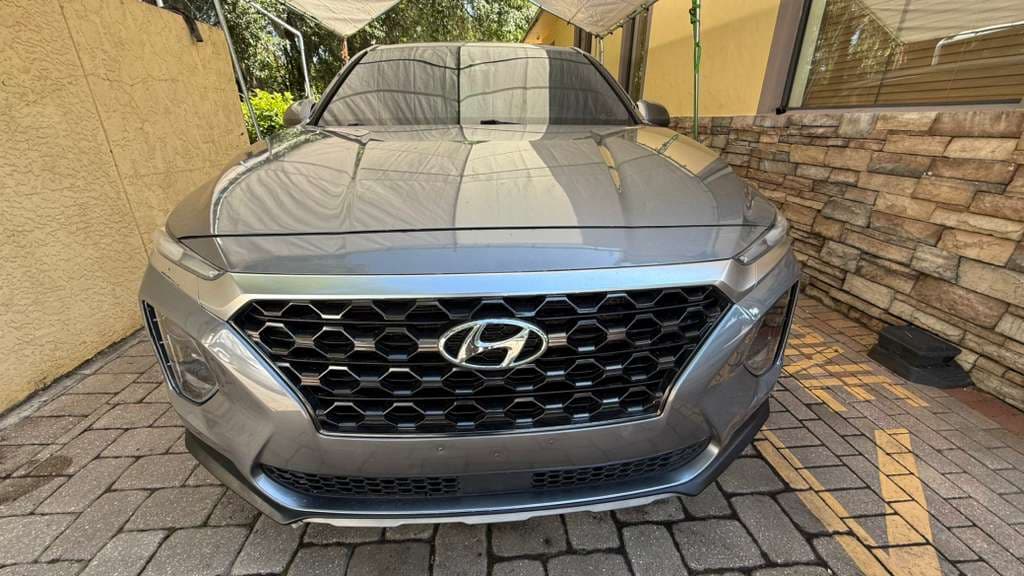2020 Hyundai Santa Fe thumbnail 3