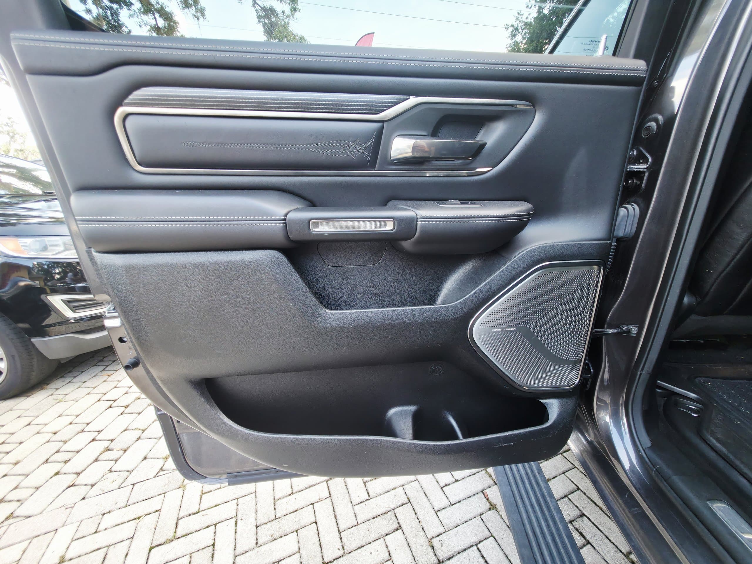 2020 RAM 1500 thumbnail 22