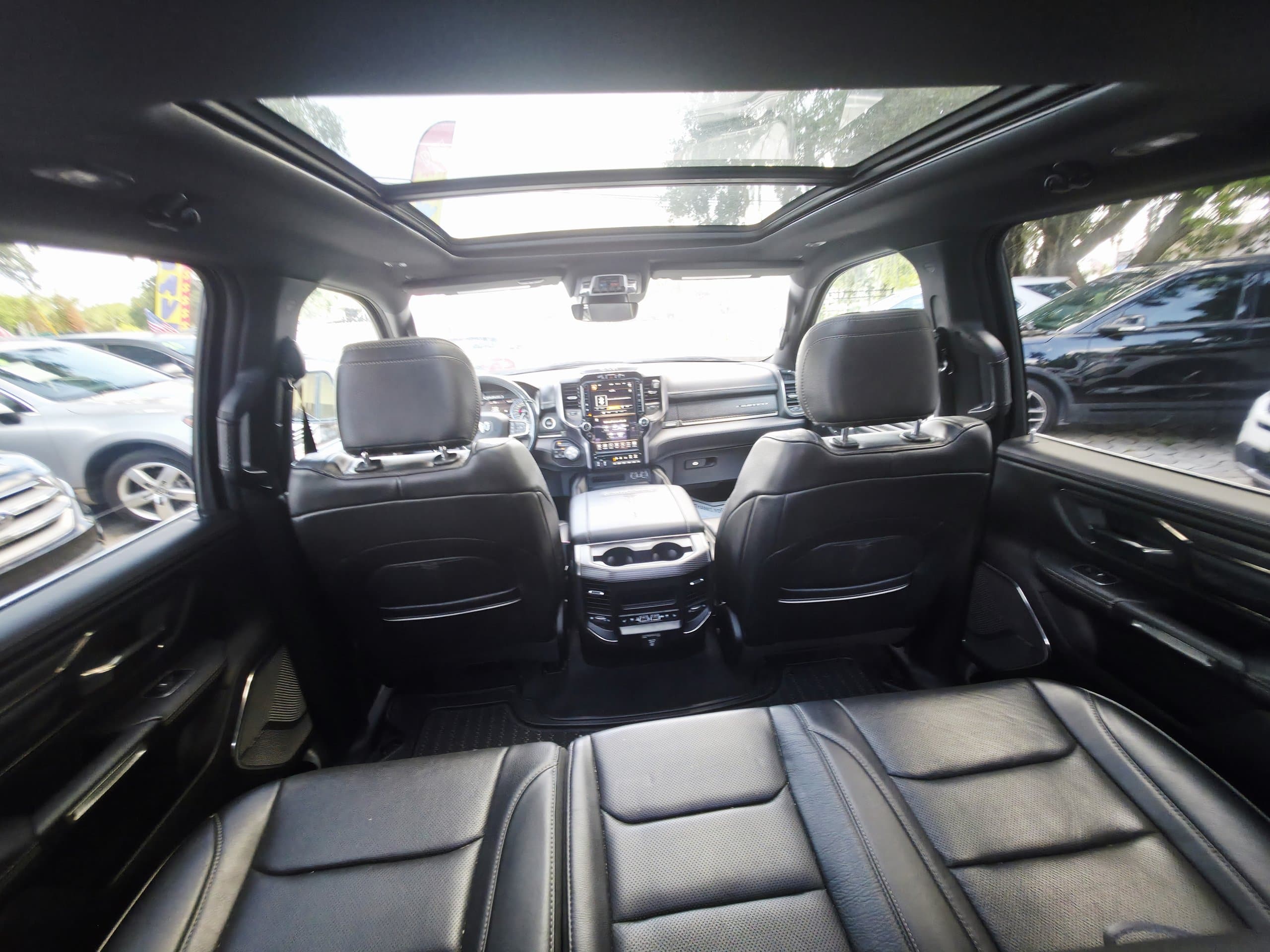 2020 RAM 1500 thumbnail 20