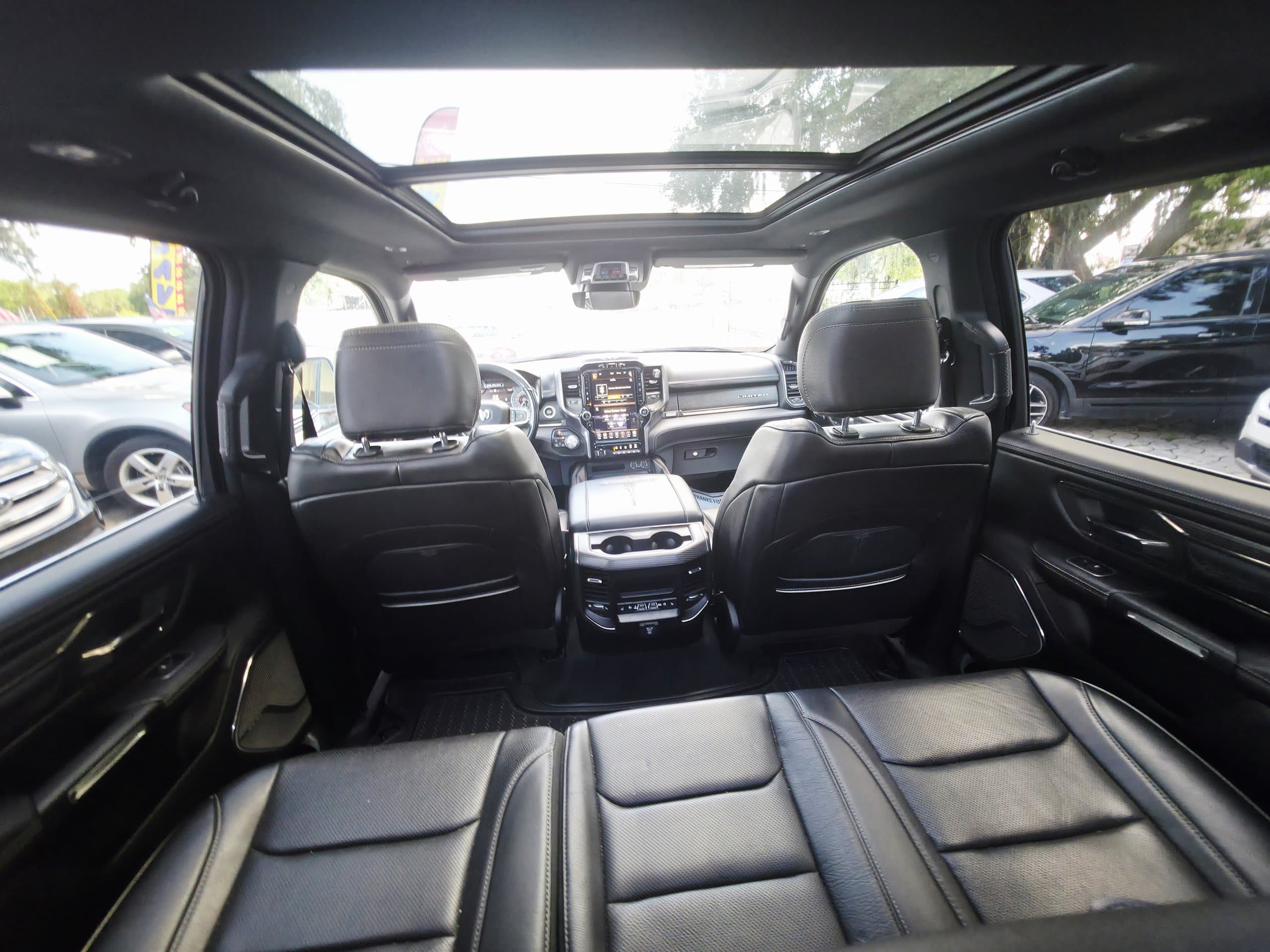 2020 RAM 1500 thumbnail 19