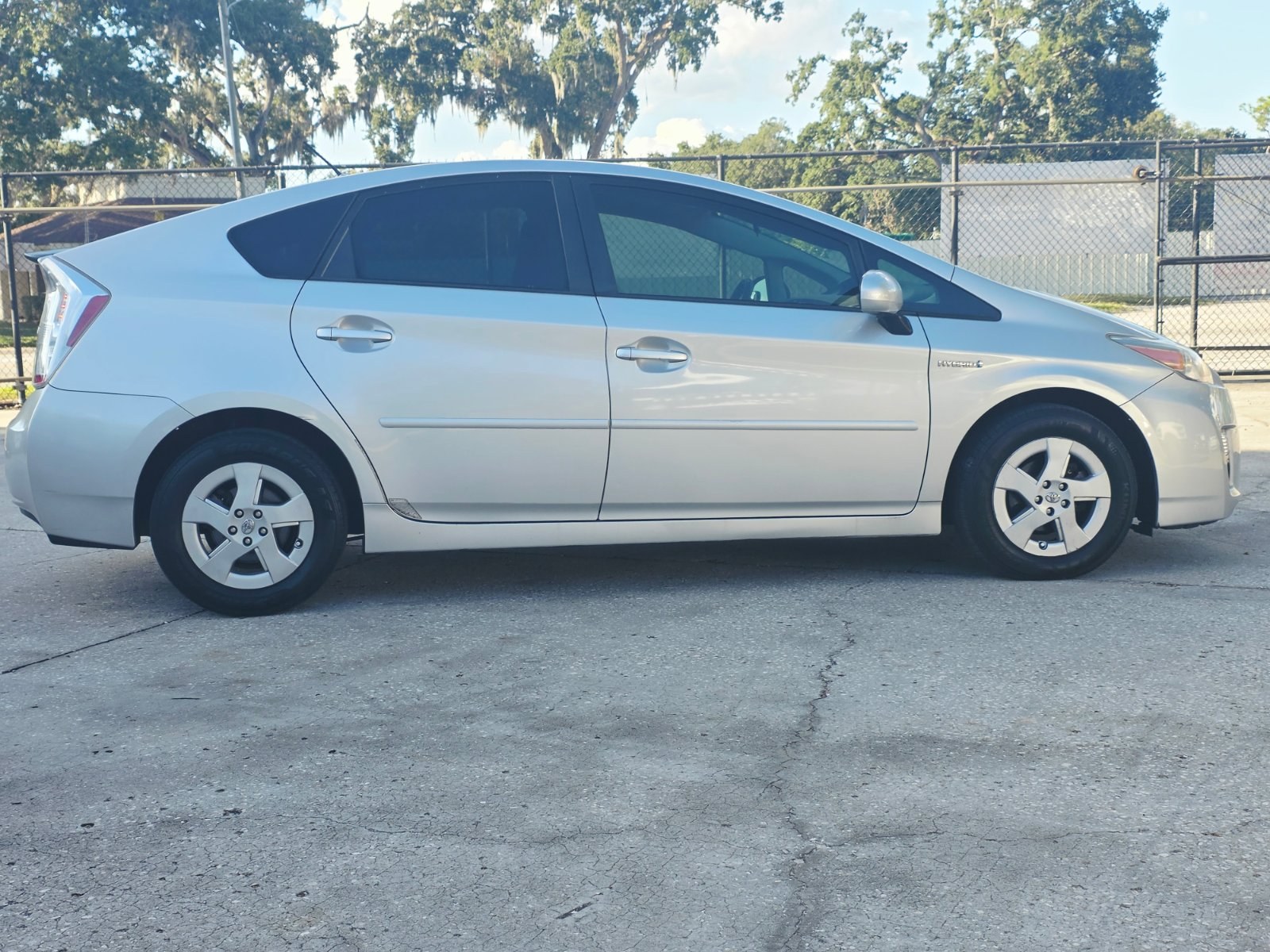 2010 Toyota Prius thumbnail 5