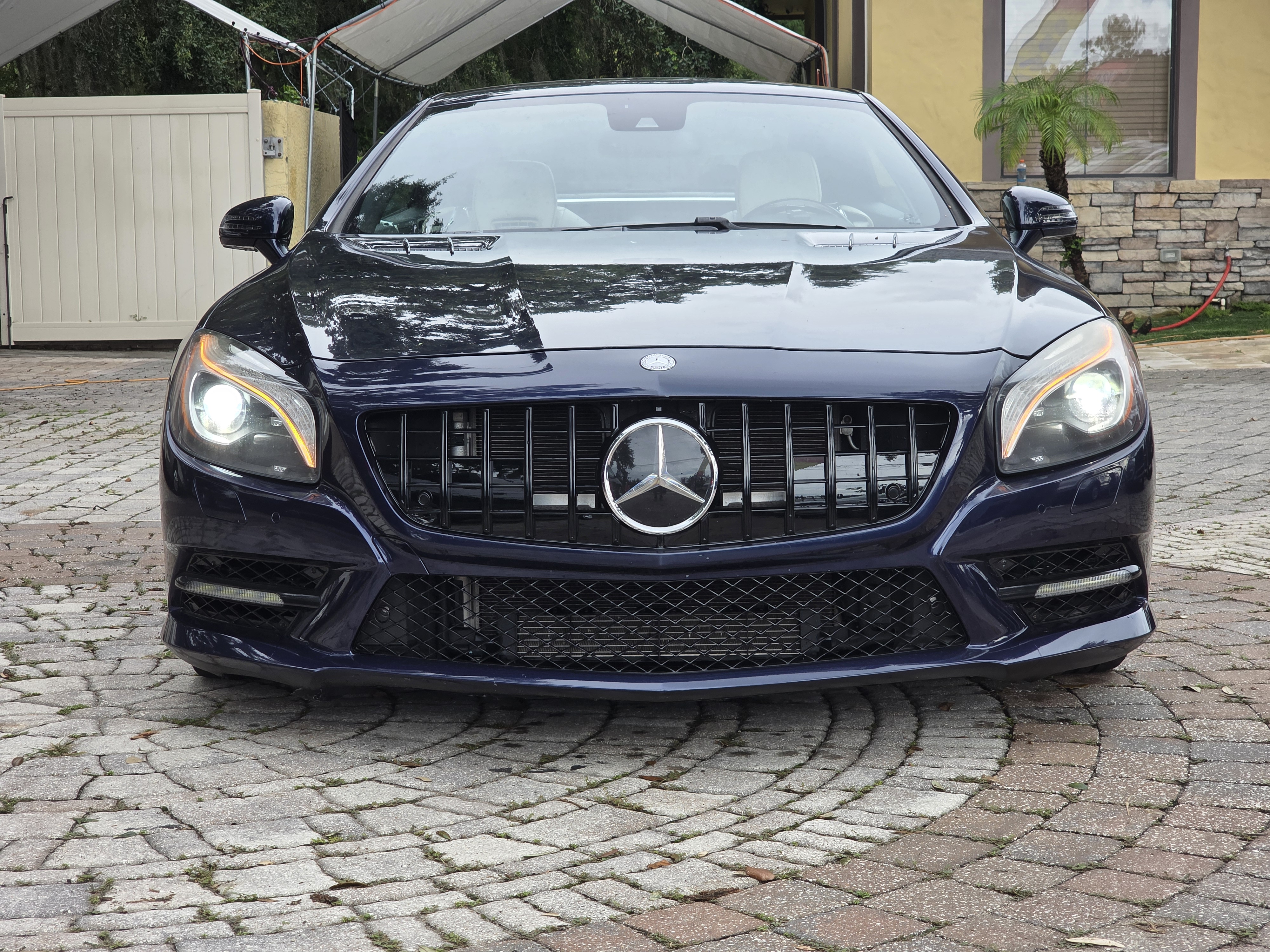 2014 Mercedes-Benz SL 550 thumbnail 3