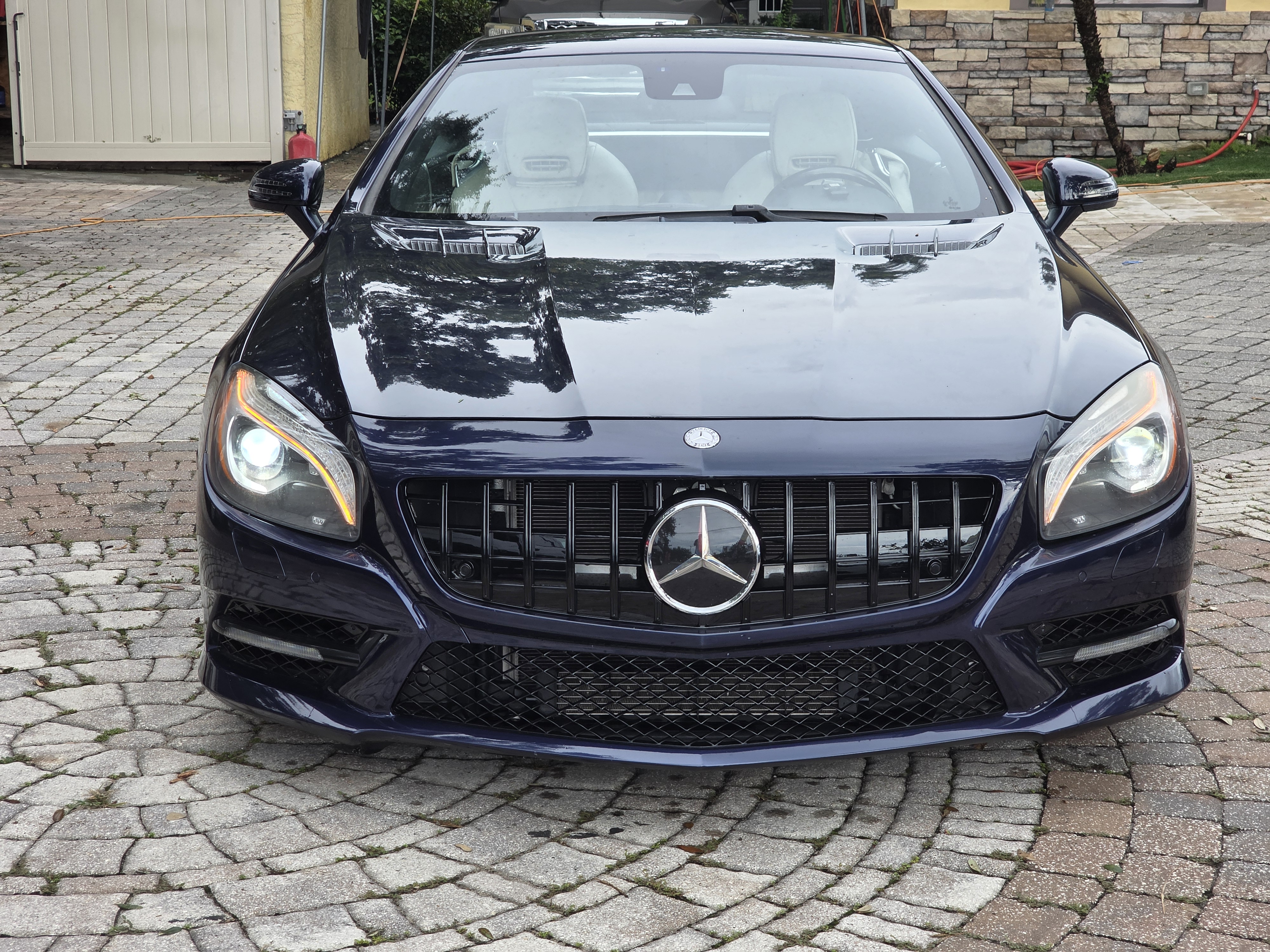2014 Mercedes-Benz SL 550 thumbnail 2