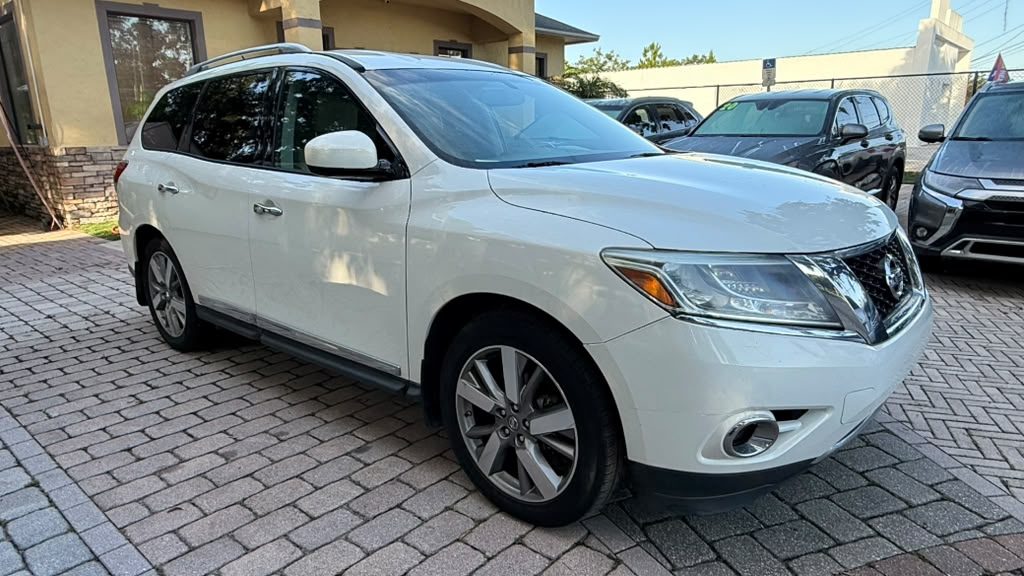 2014 Nissan Pathfinder thumbnail 4