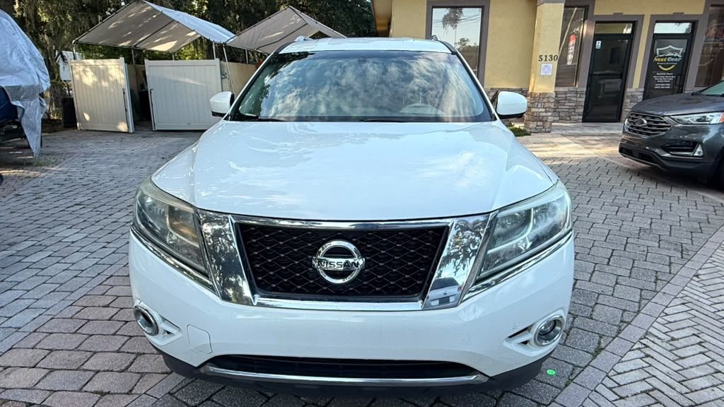 2014 Nissan Pathfinder thumbnail 2