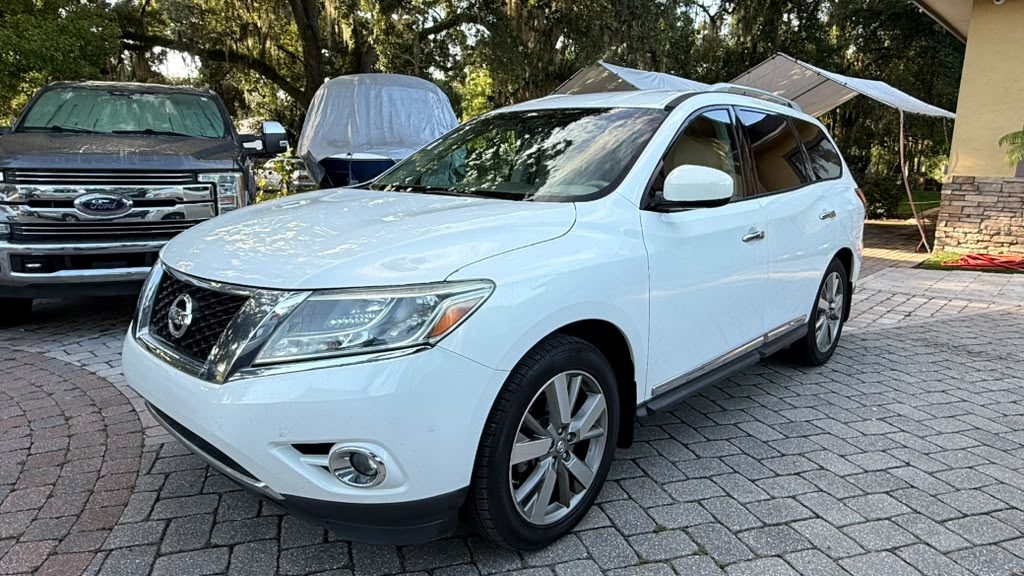 2014 Nissan Pathfinder — photo 1