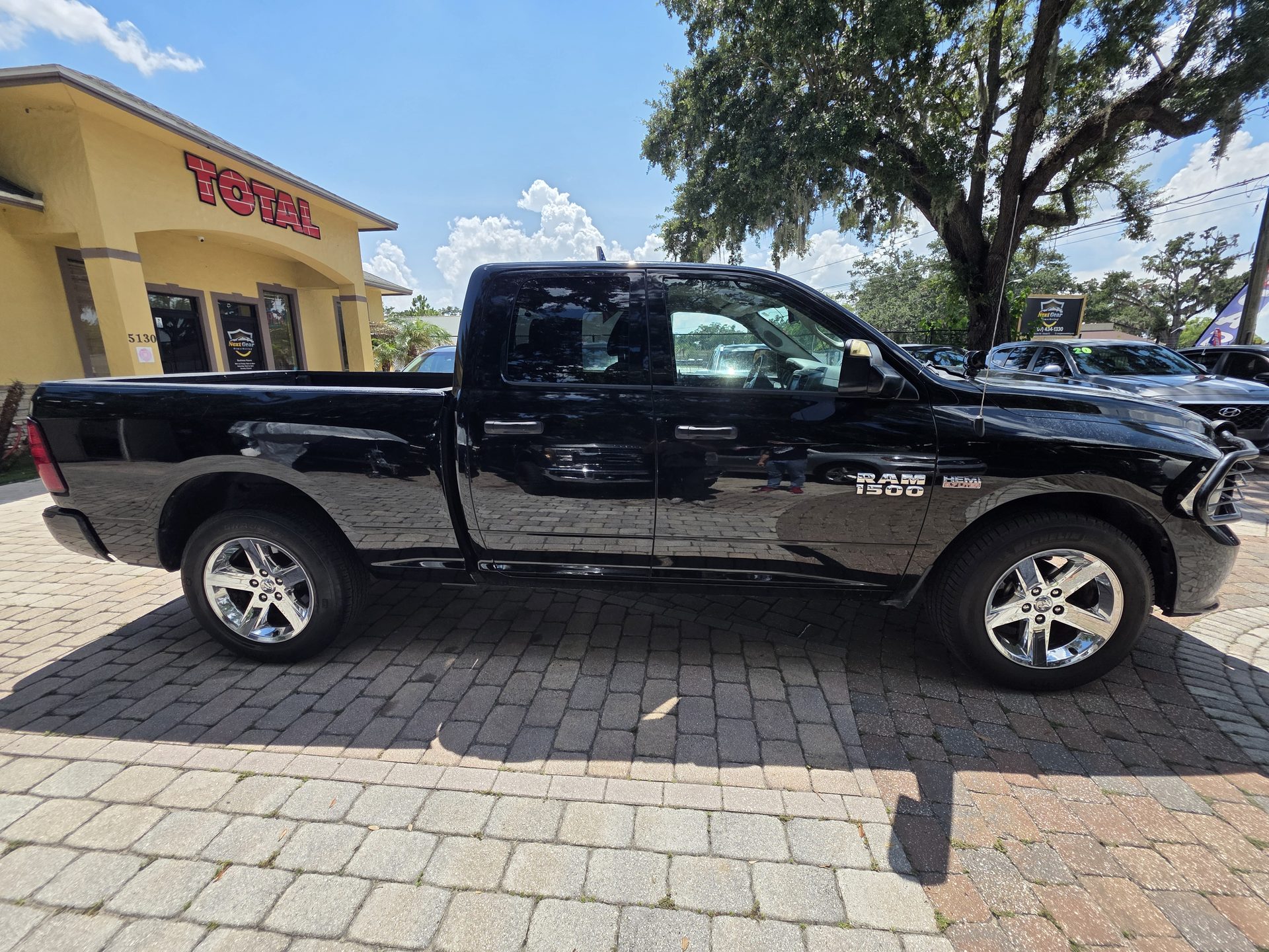 2014 Ram 1500 thumbnail 4