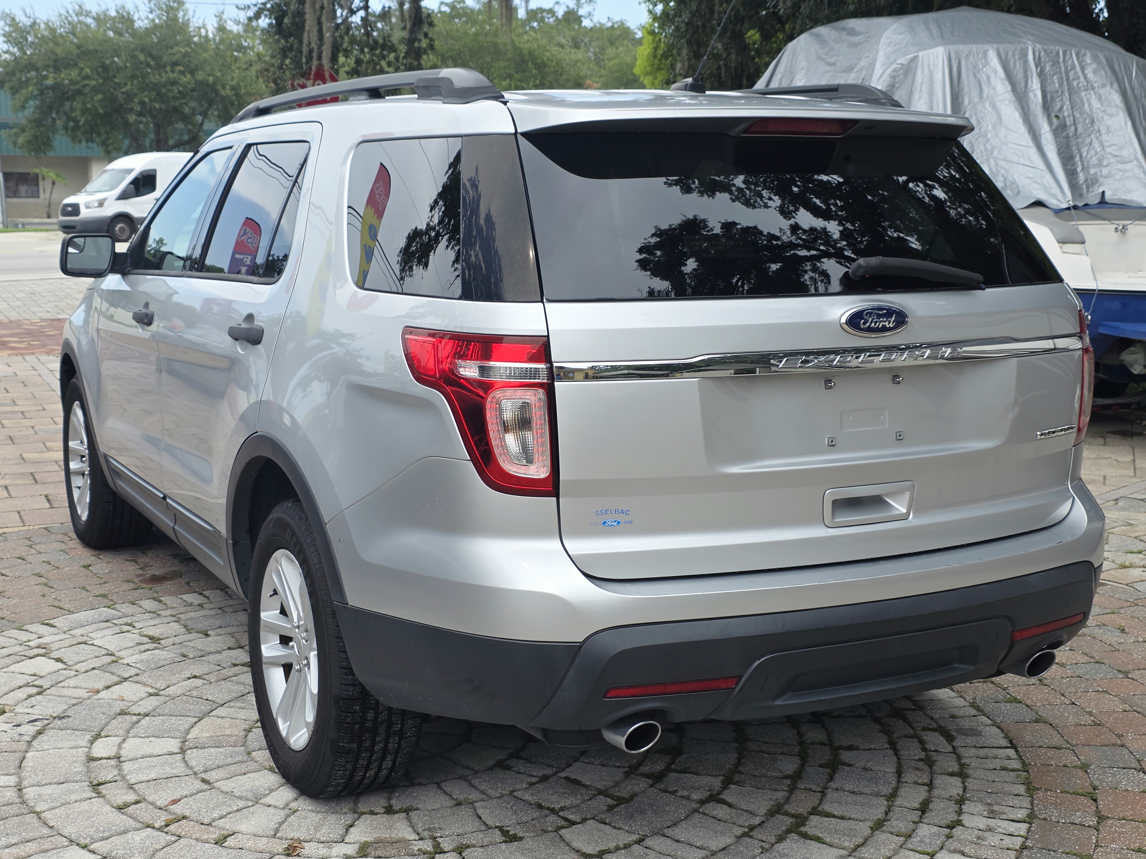 2015 Ford Explorer thumbnail 8