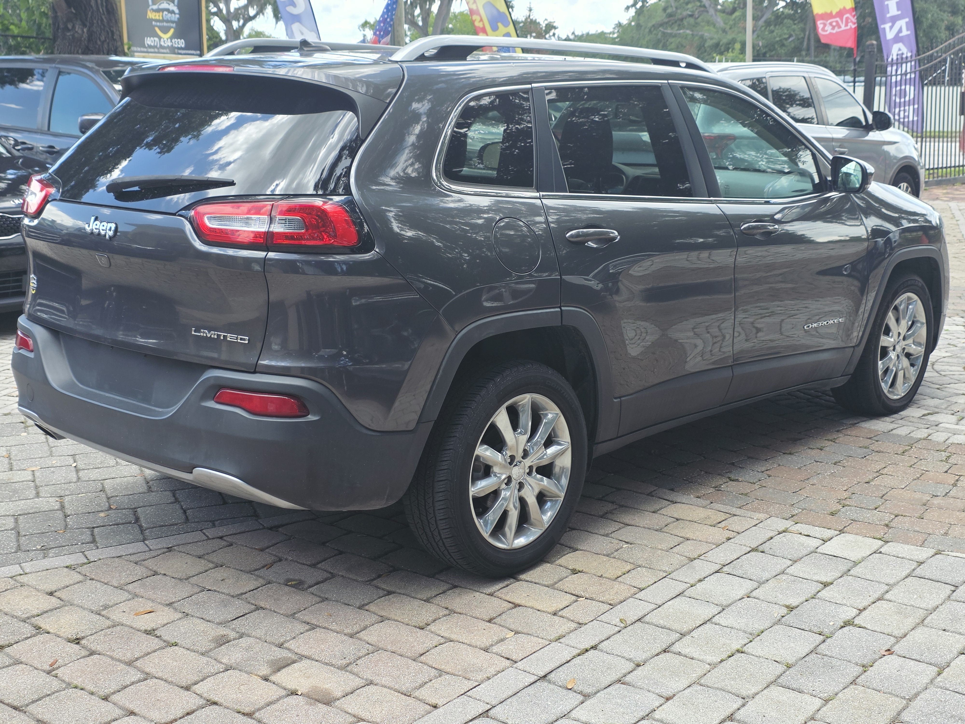 2015 Jeep Cherokee thumbnail 5