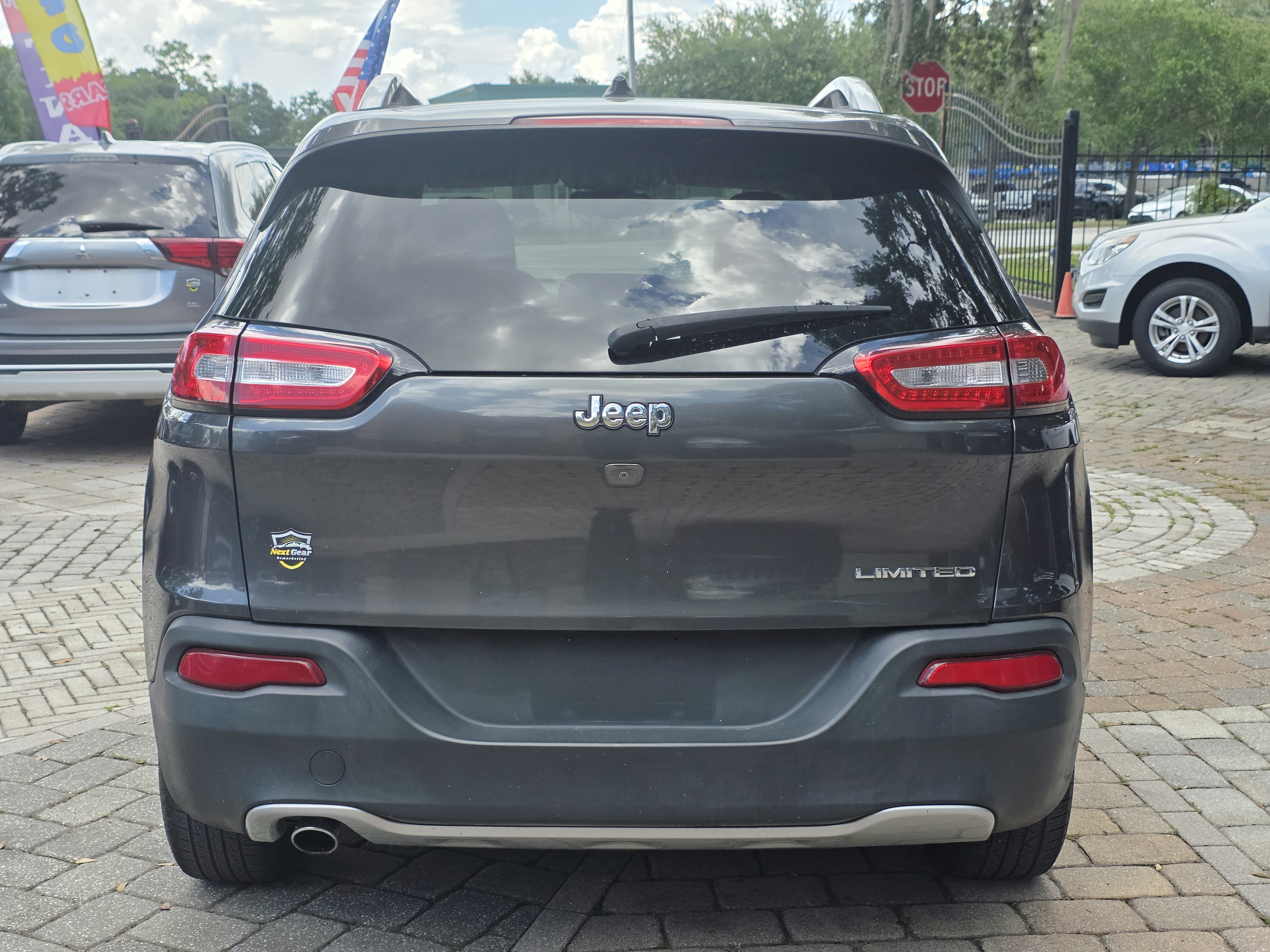 2015 Jeep Cherokee thumbnail 6