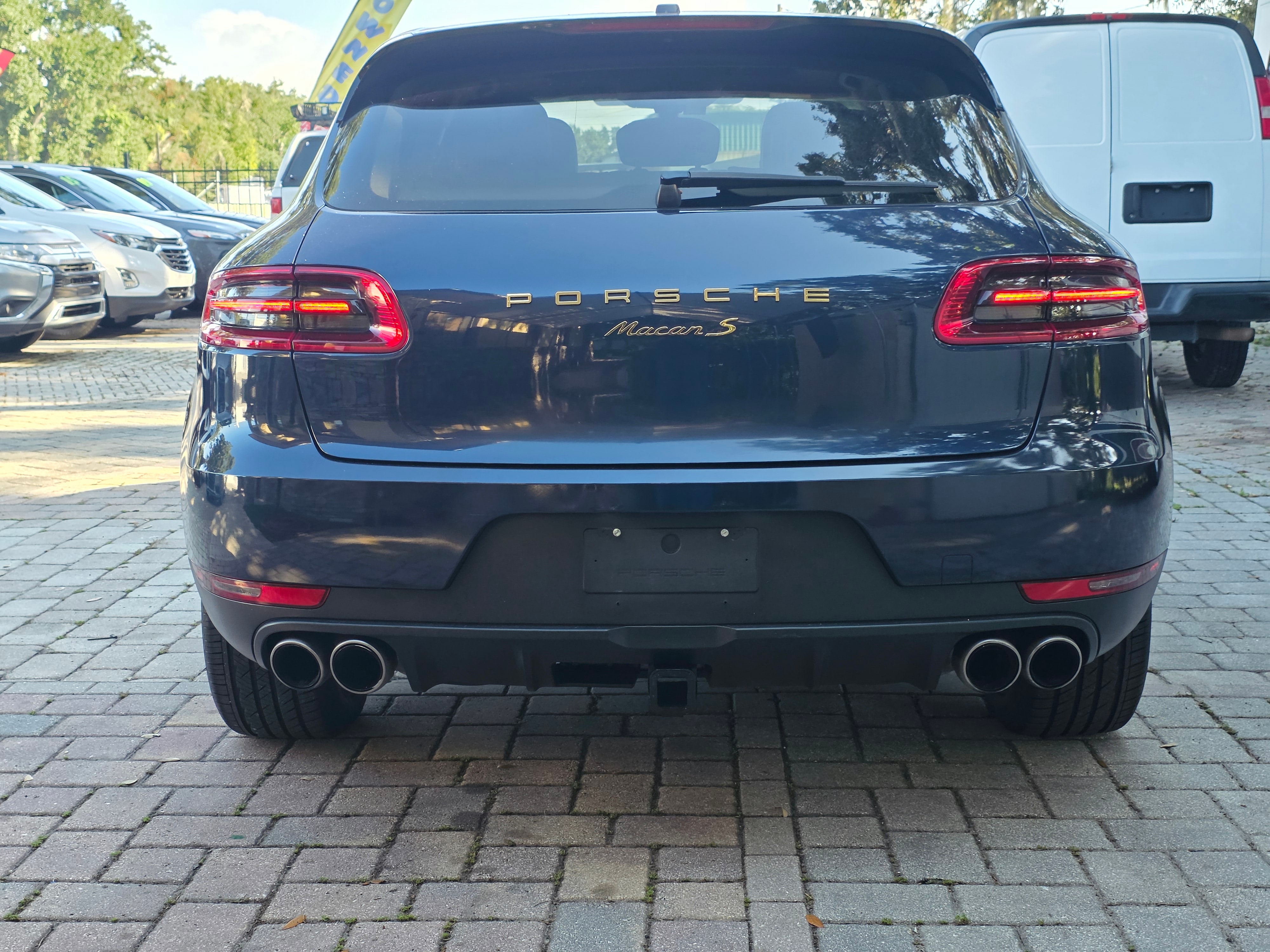 2015 Porsche Macan thumbnail 6