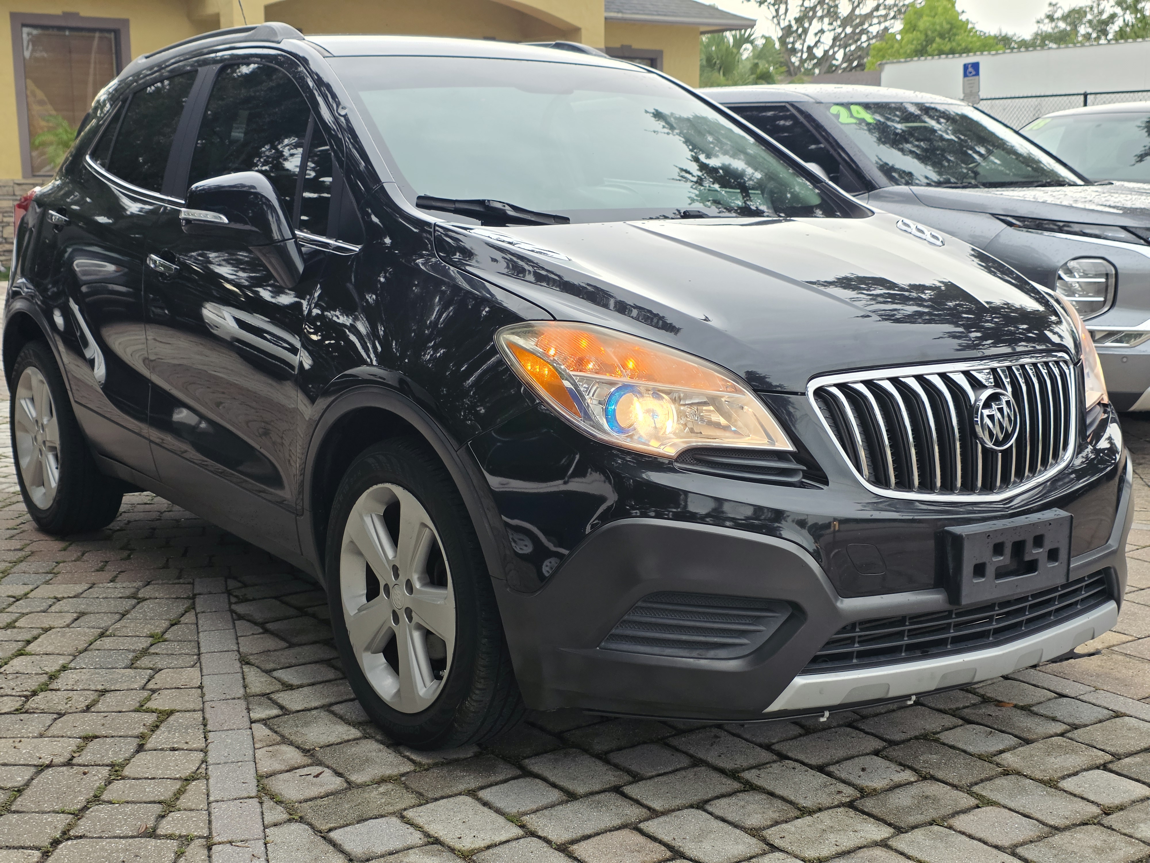 2016 Buick Encore thumbnail 3