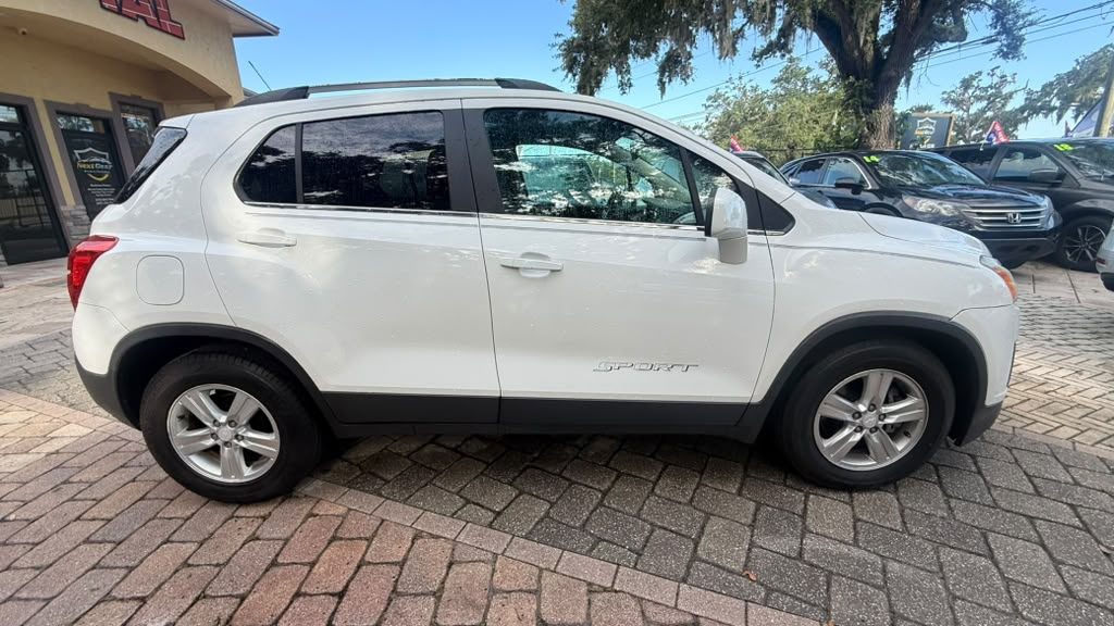 2016 Chevrolet Trax thumbnail 4