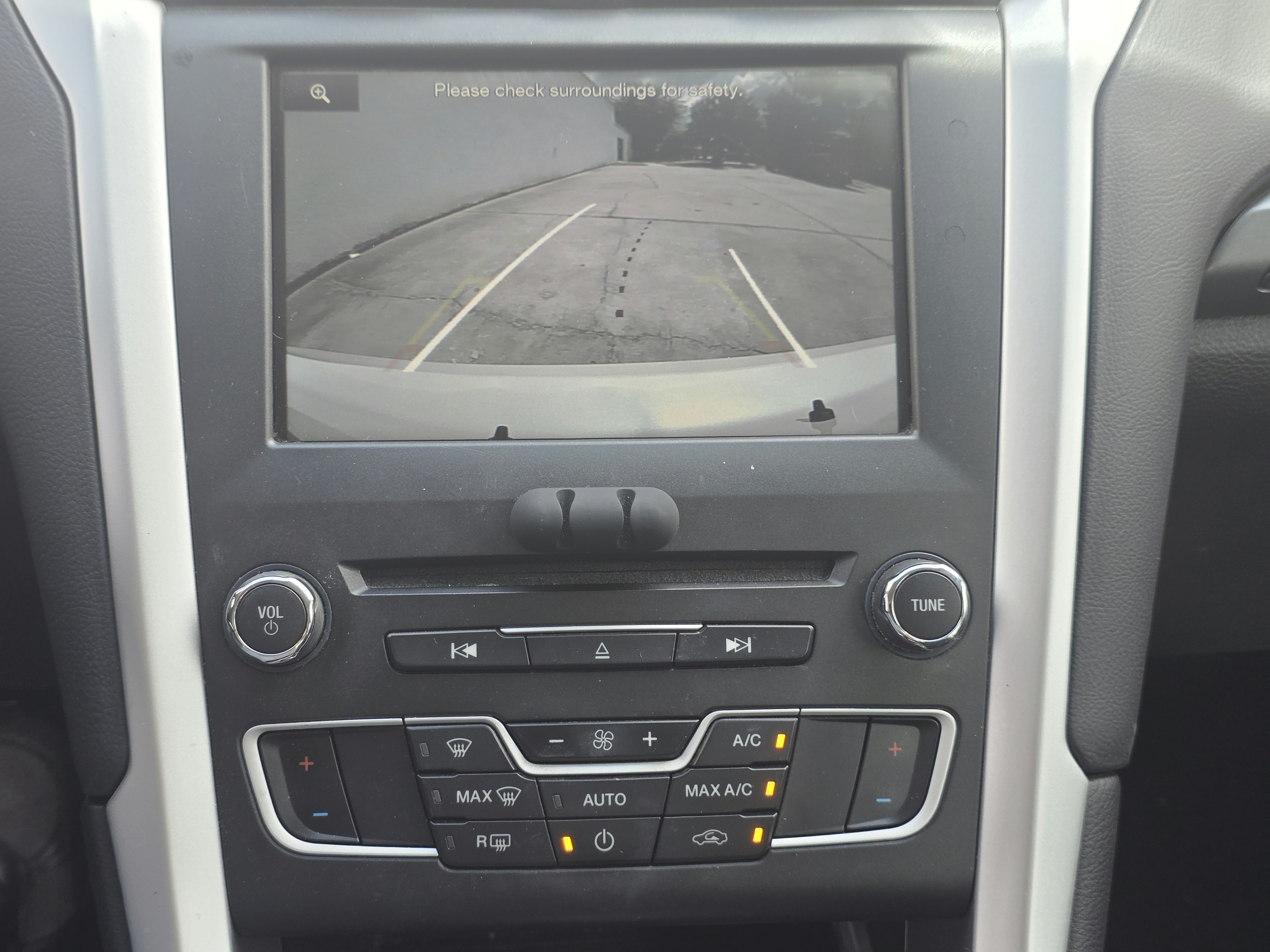 2016 Ford Fusion thumbnail 19
