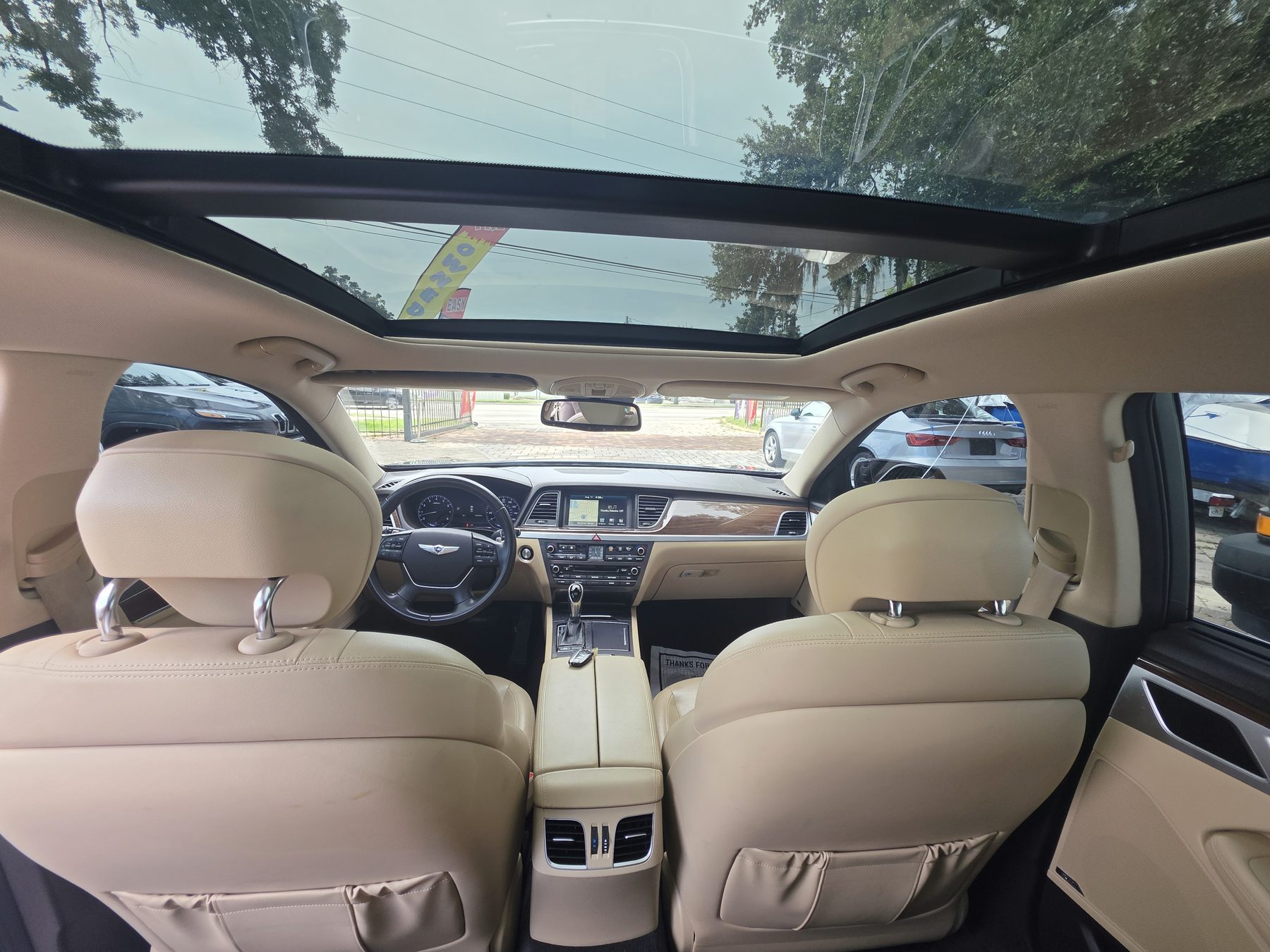 2016 Hyundai Genesis thumbnail 12