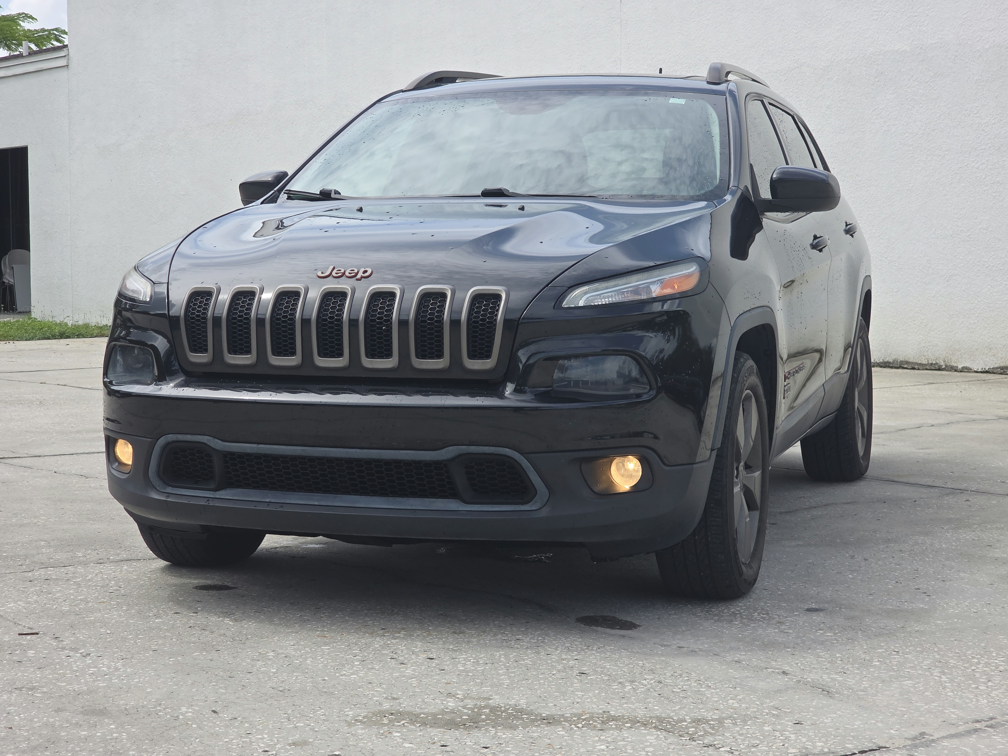 2016 Jeep Cherokee thumbnail 2