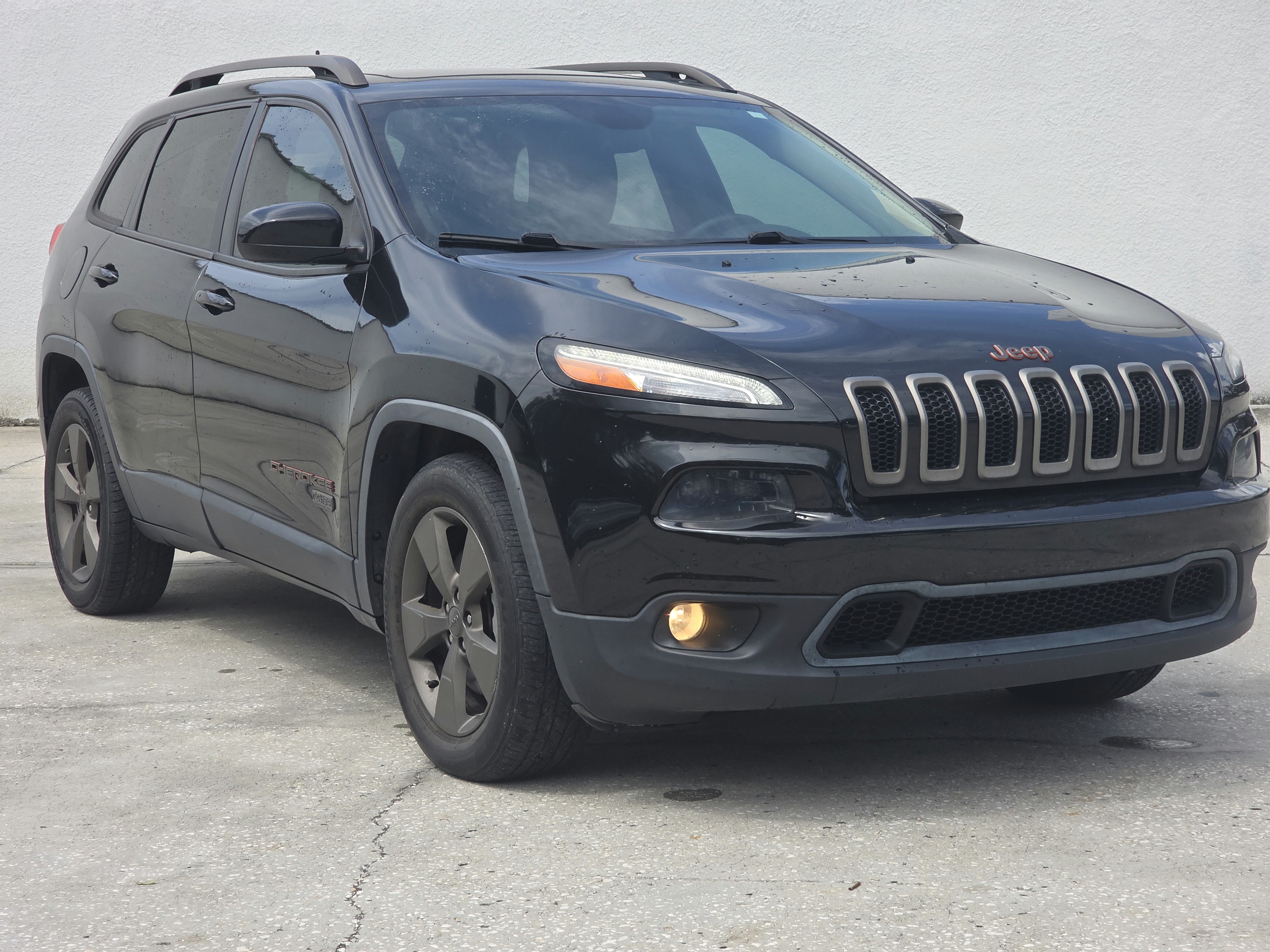 2016 Jeep Cherokee — photo 1