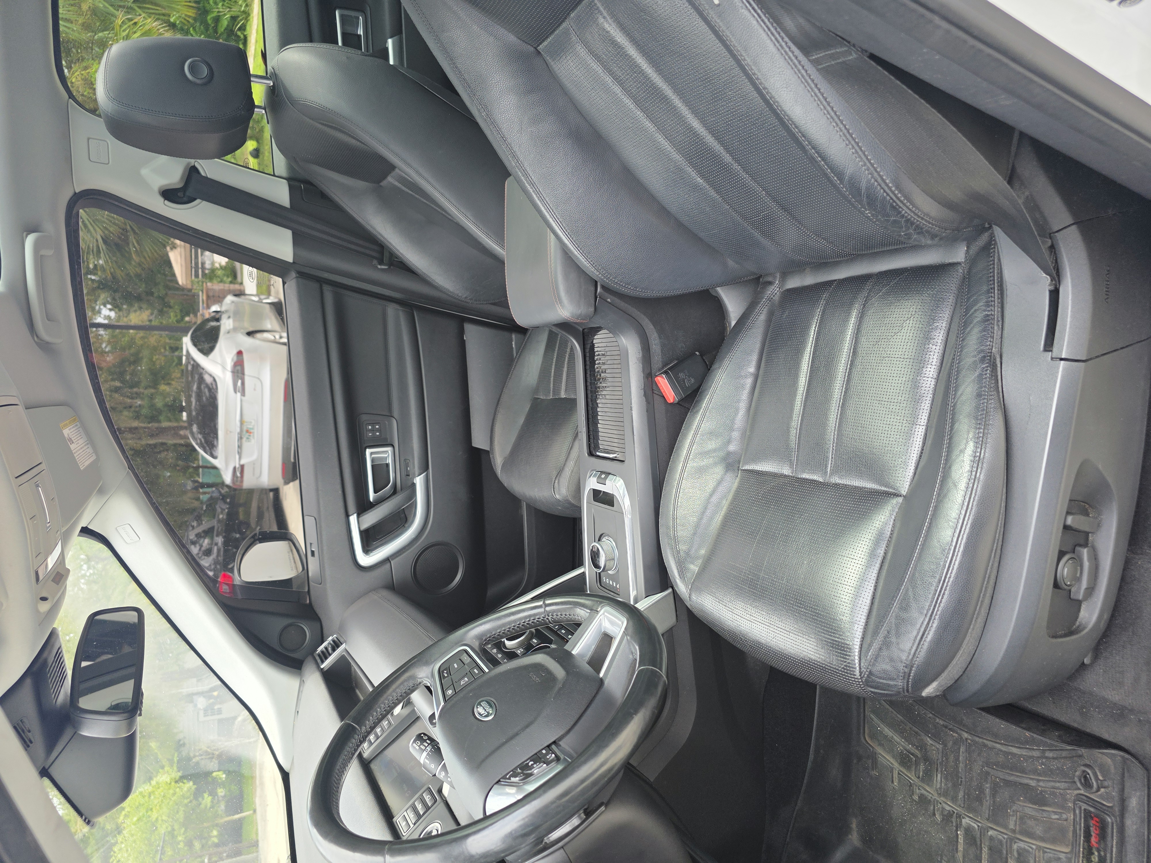 2016 Land Rover Discovery Sport thumbnail 5