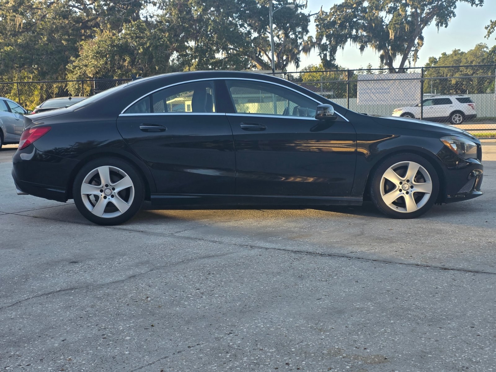 2016 Mercedes-Benz CLA-Class thumbnail 4