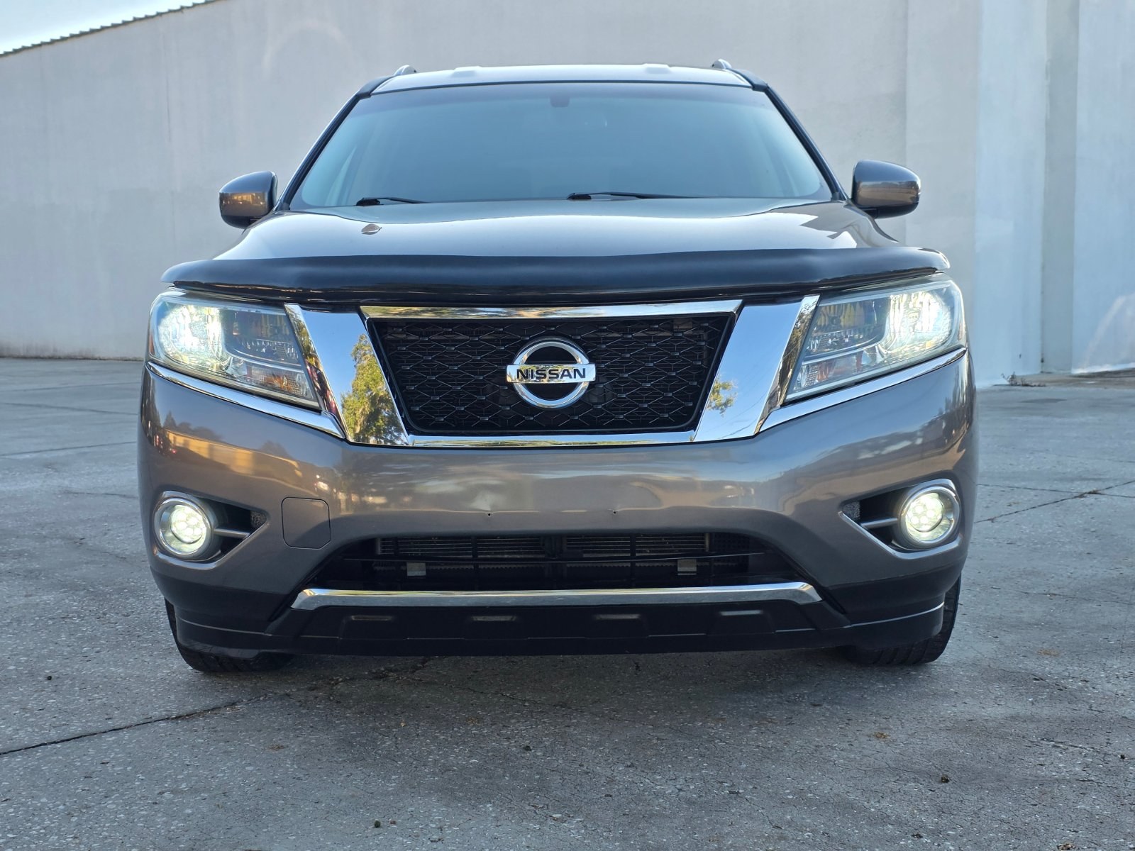 2016 Nissan Pathfinder thumbnail 3