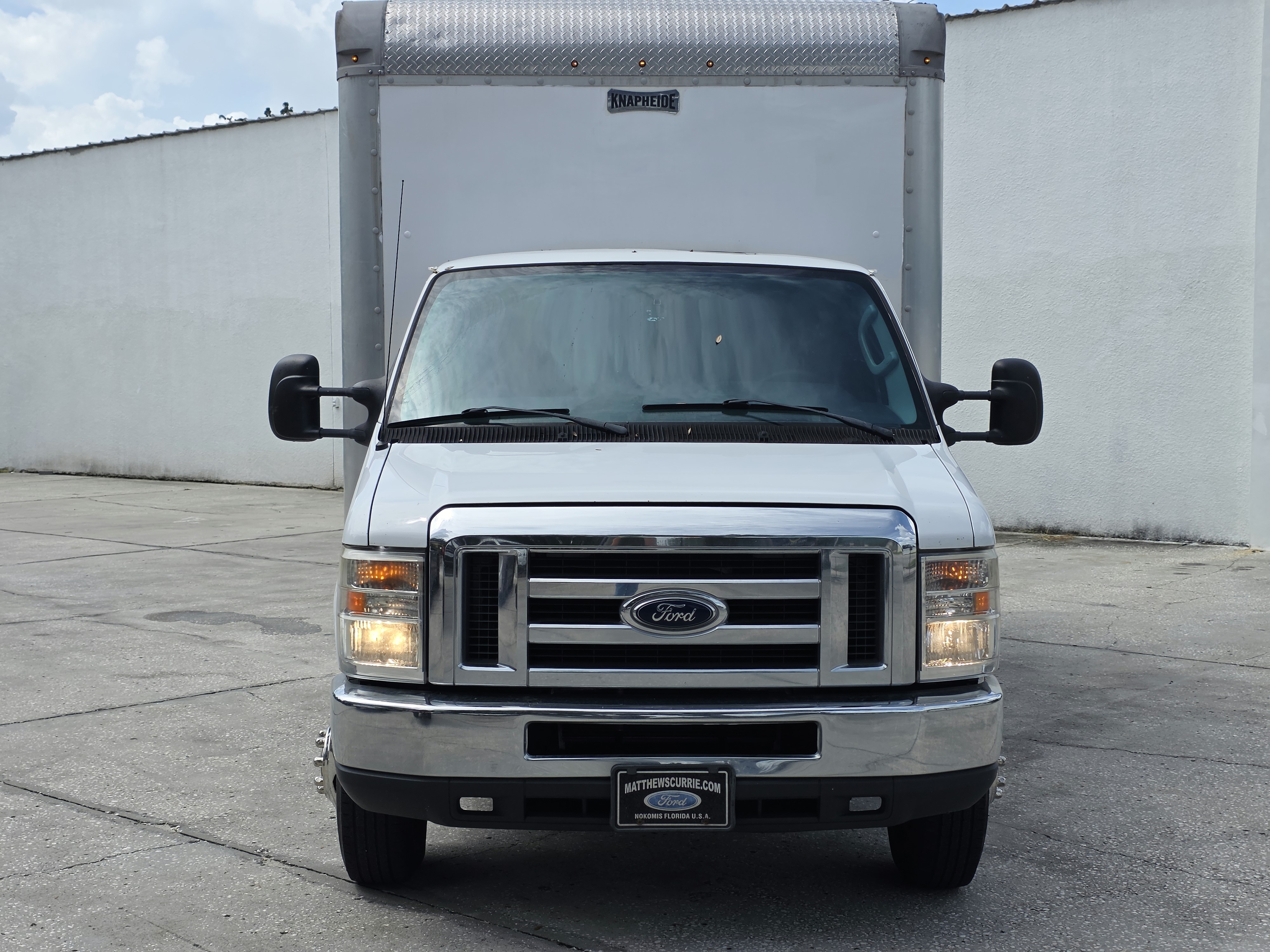 2017 Ford E-350 thumbnail 3