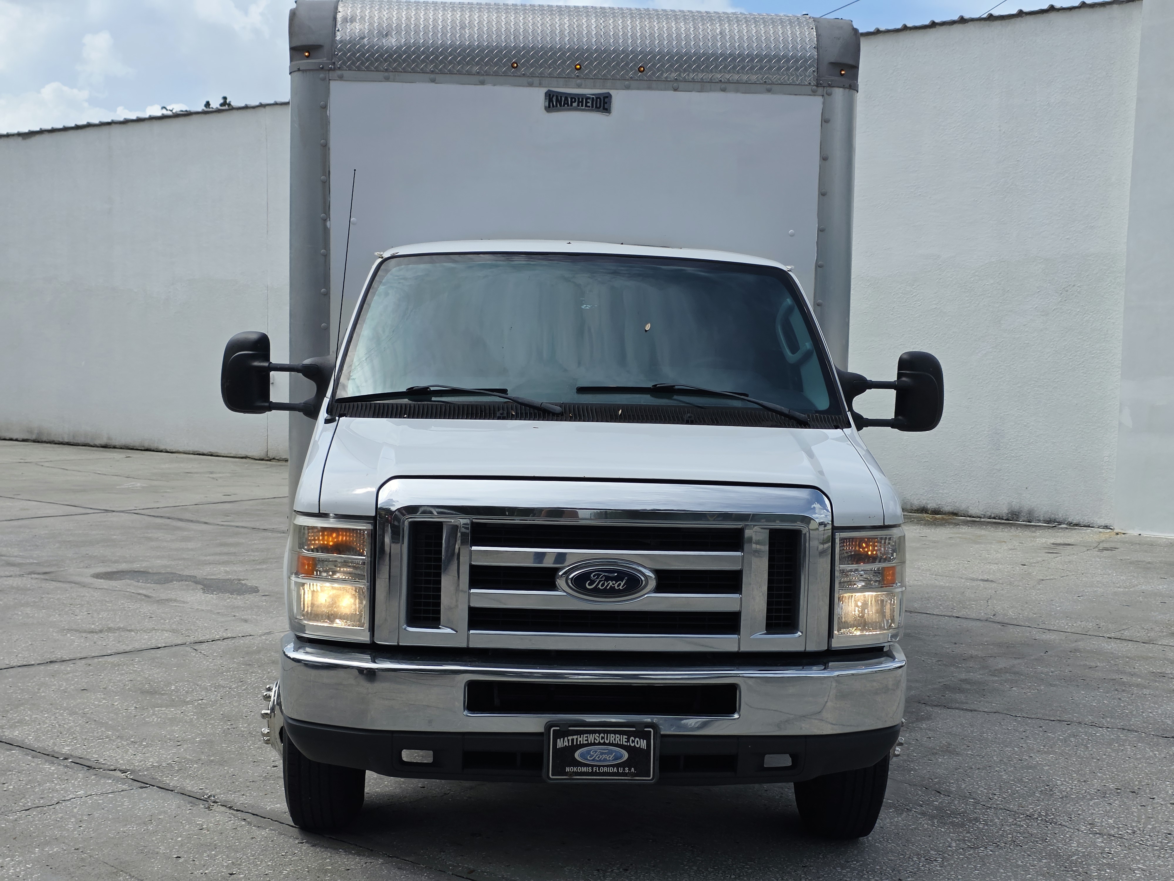 2017 Ford E-350 thumbnail 5