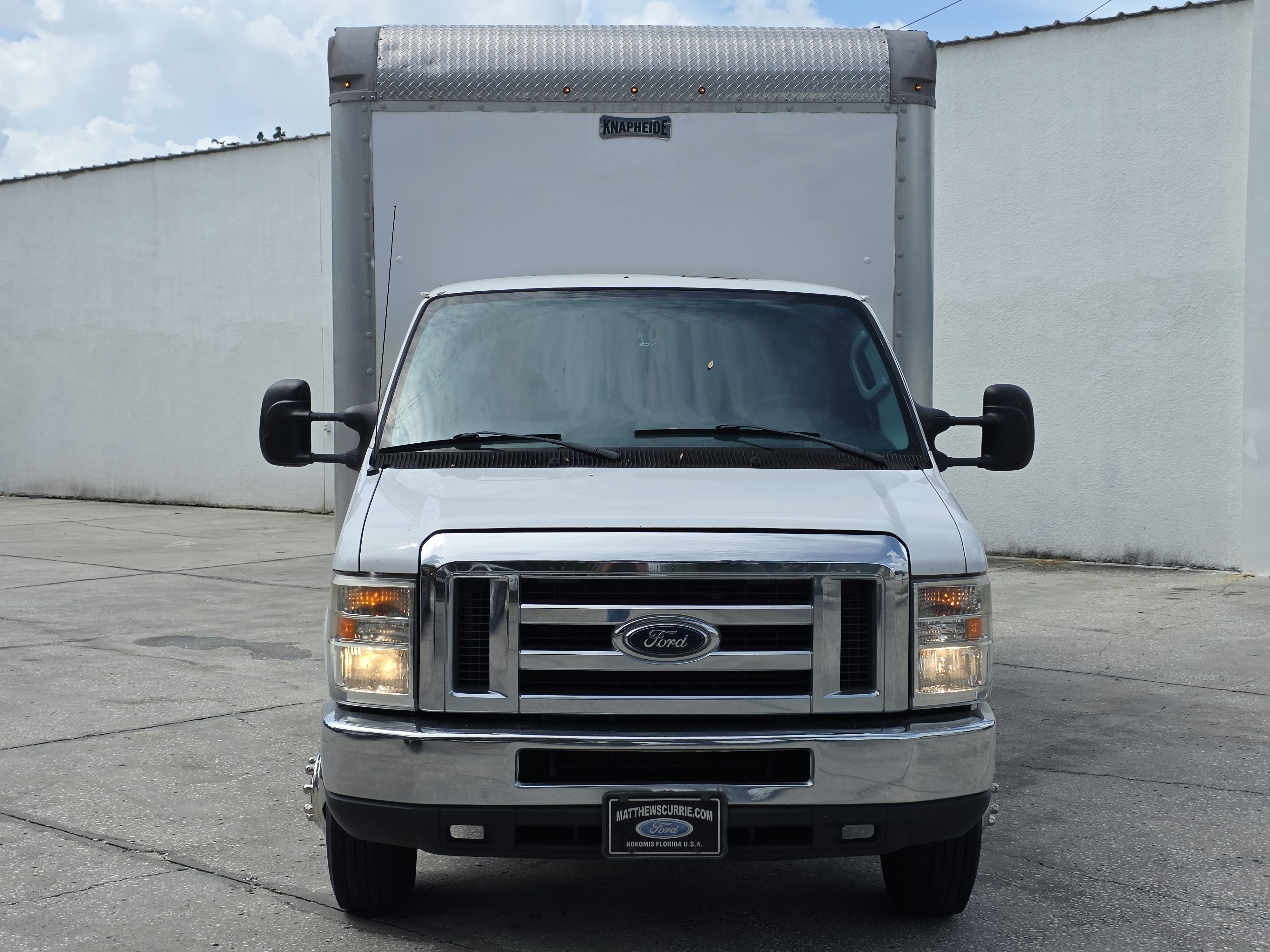 2017 Ford E-350 thumbnail 4