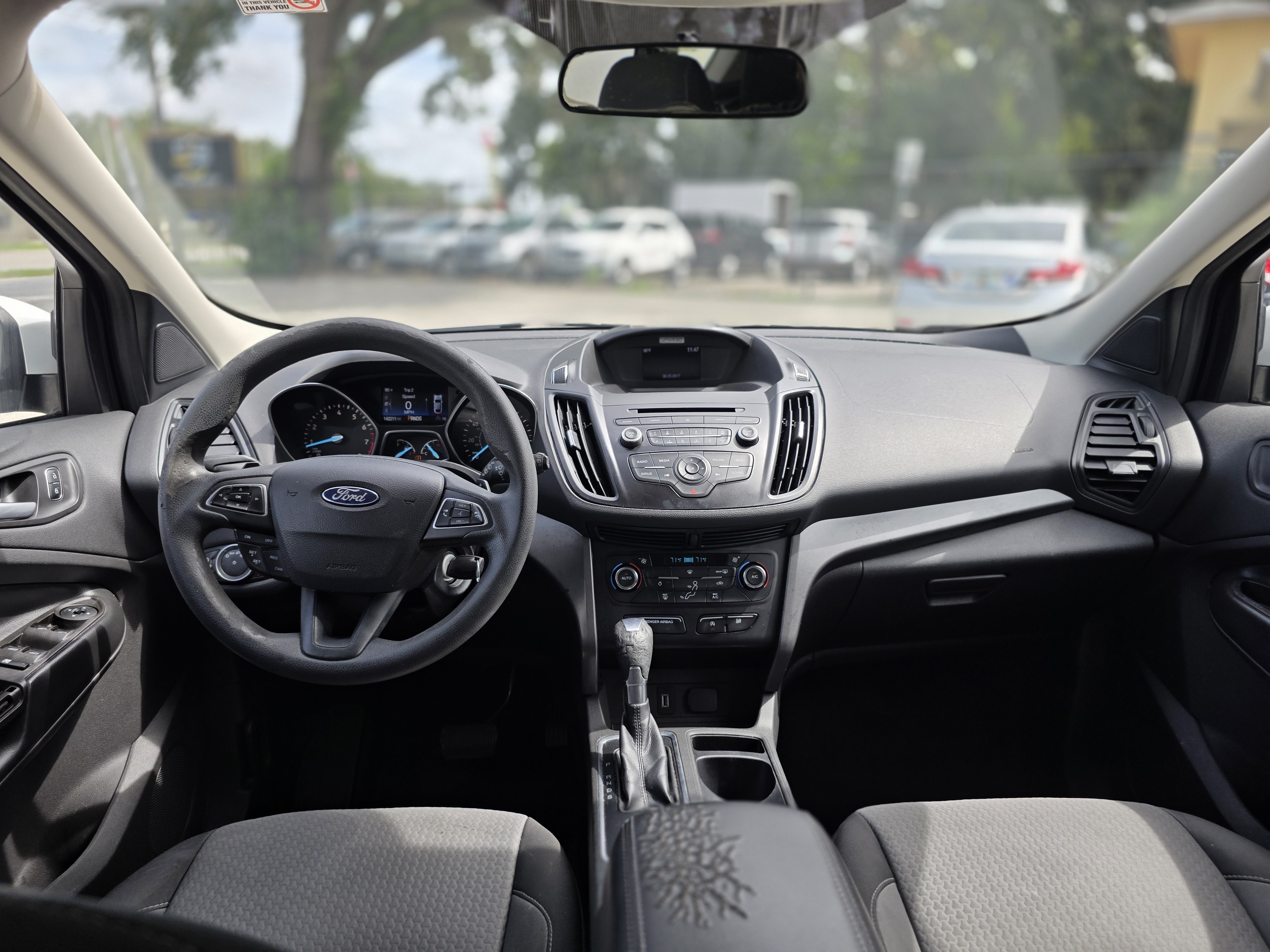 2017 Ford Escape thumbnail 19