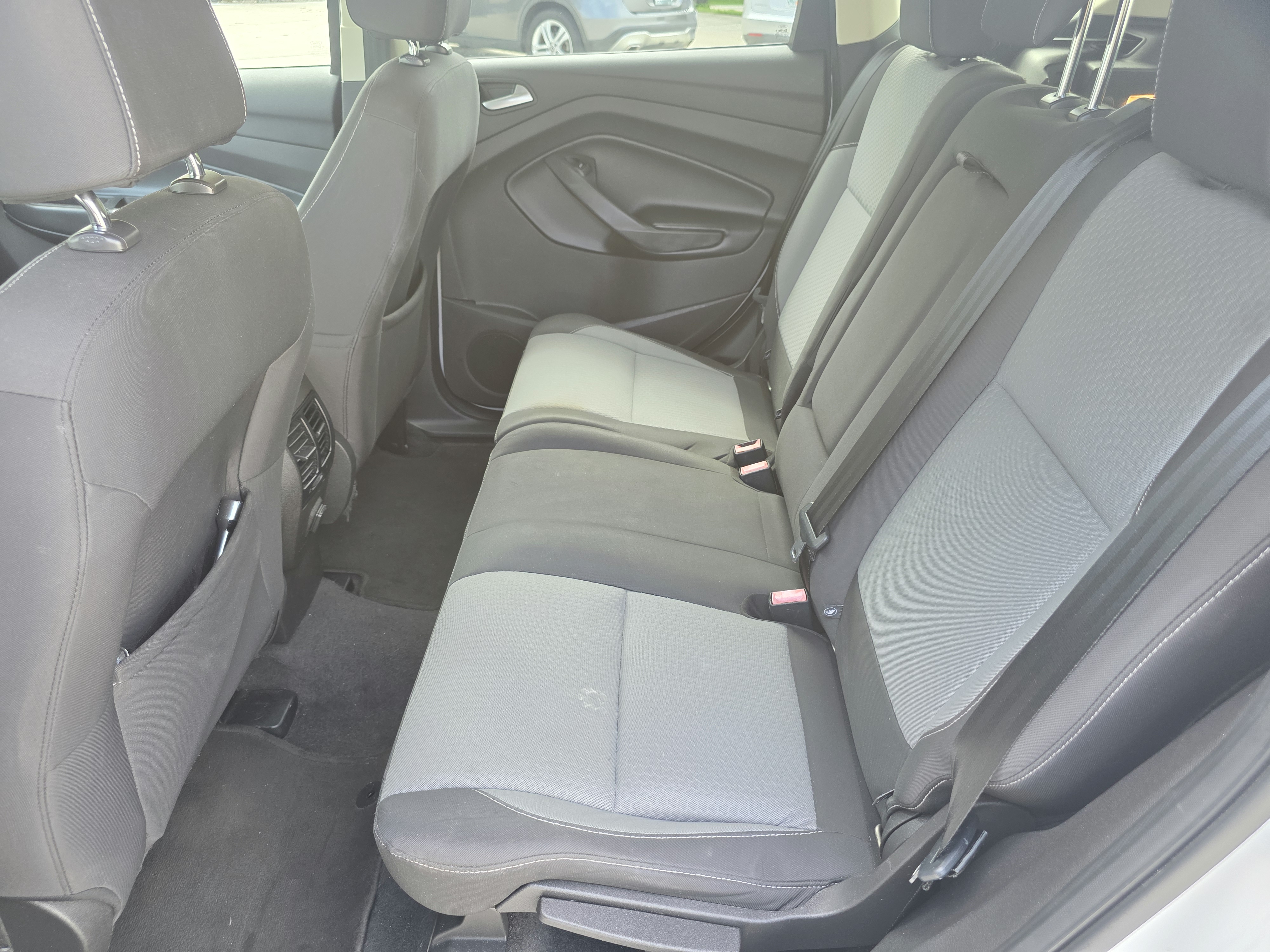 2017 Ford Escape thumbnail 13