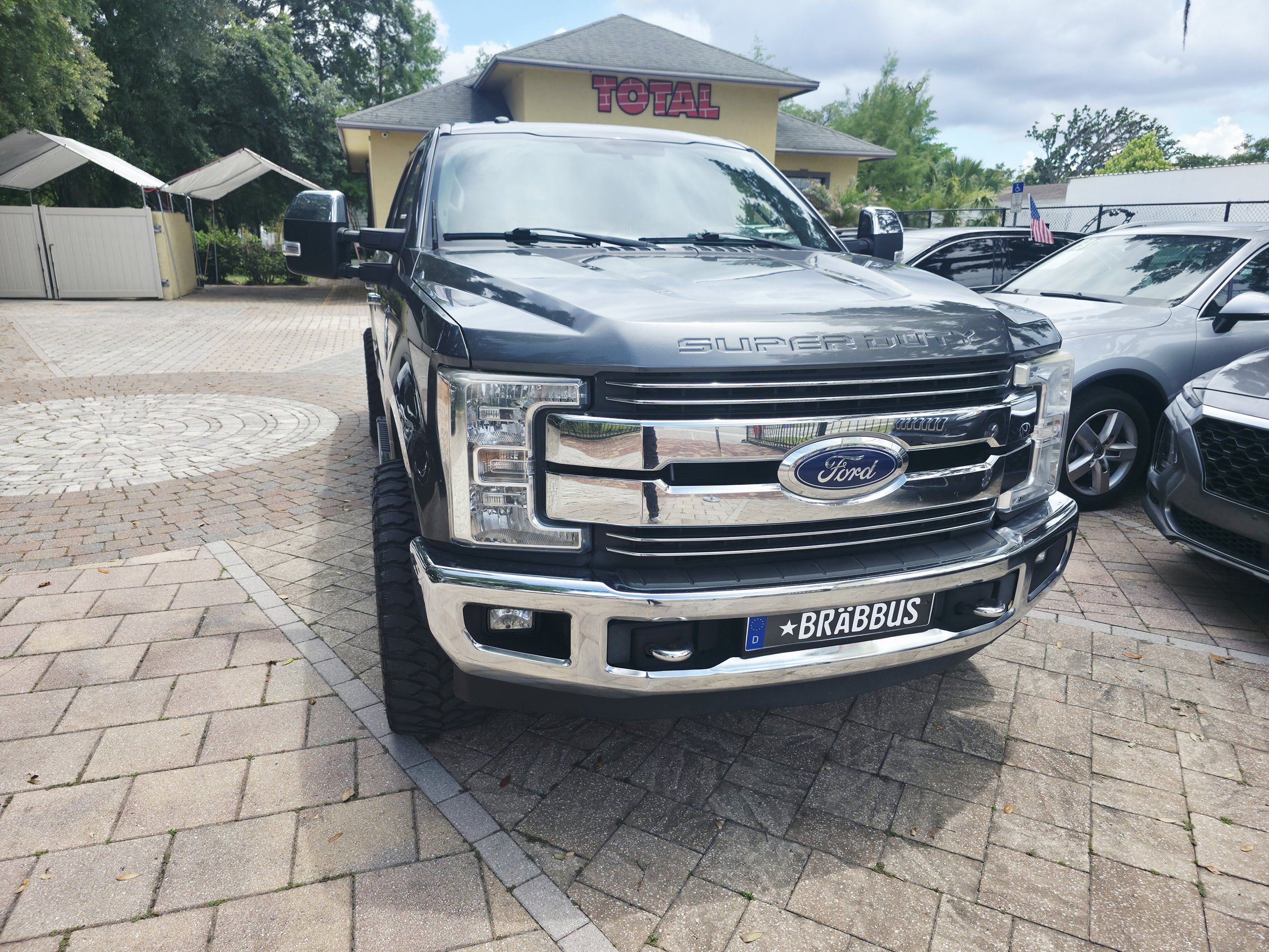 2017 Ford F-250 thumbnail 4