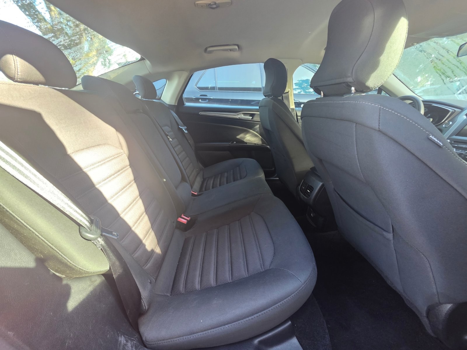 2017 Ford Fusion thumbnail 12