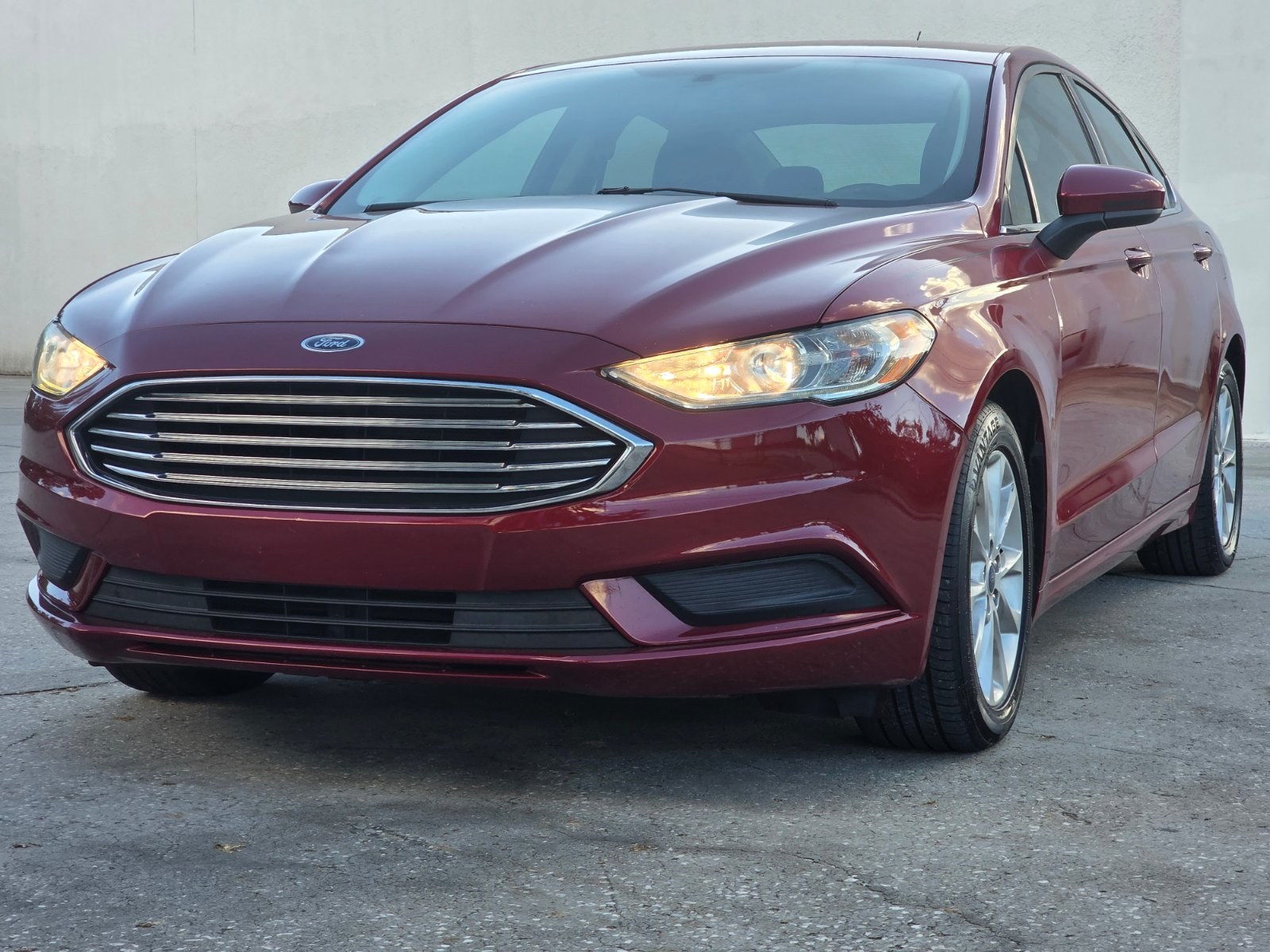2017 Ford Fusion thumbnail 2