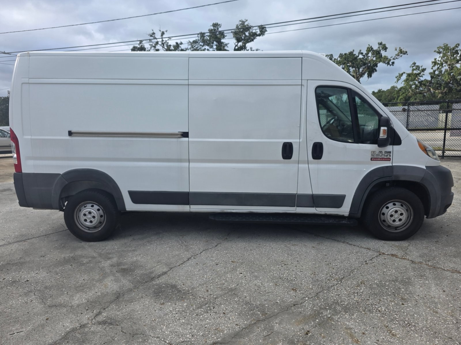 2017 Ram ProMaster 2500 thumbnail 4