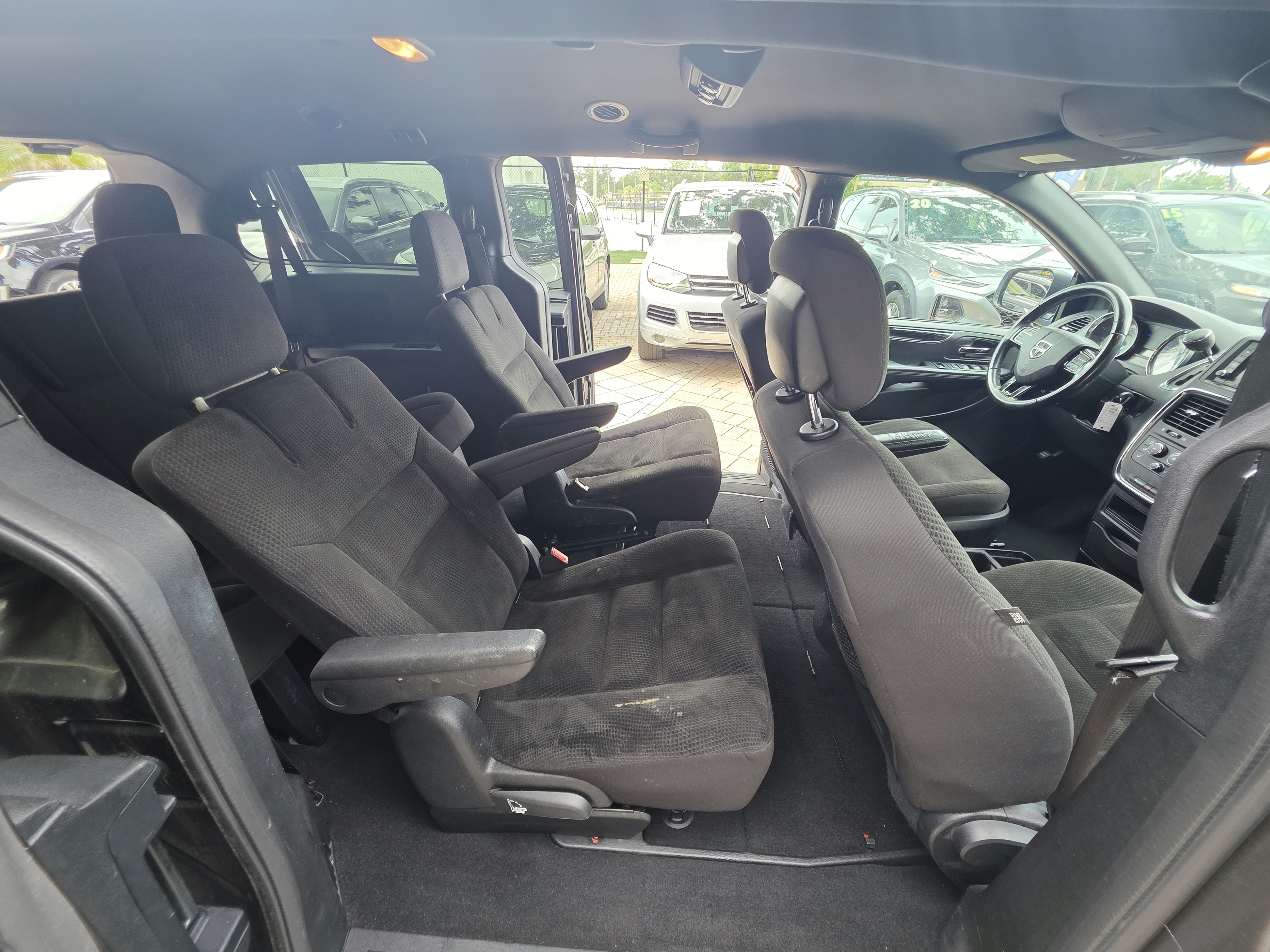 2018 Dodge Grand Caravan thumbnail 13