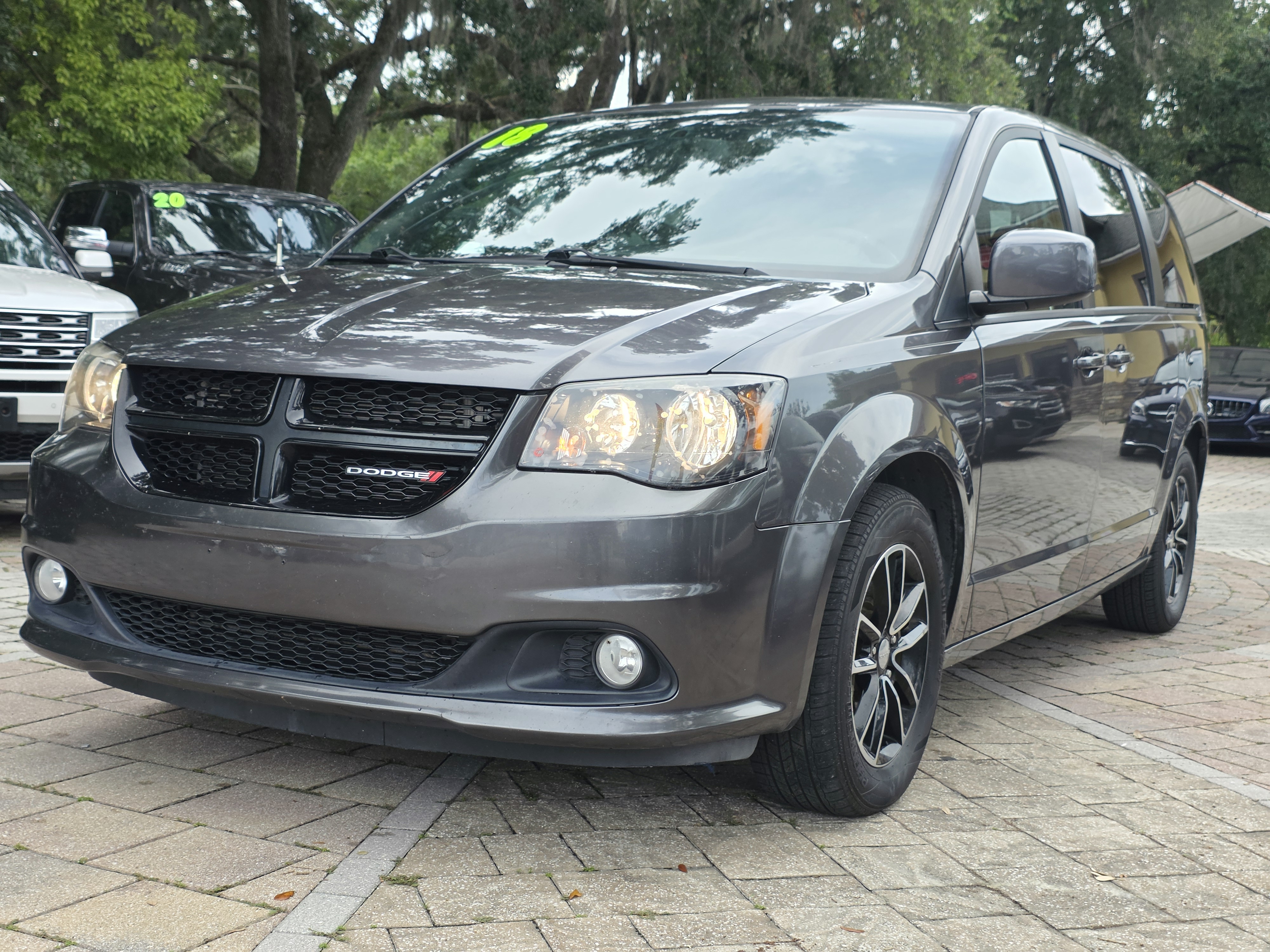 2018 Dodge Grand Caravan thumbnail 4