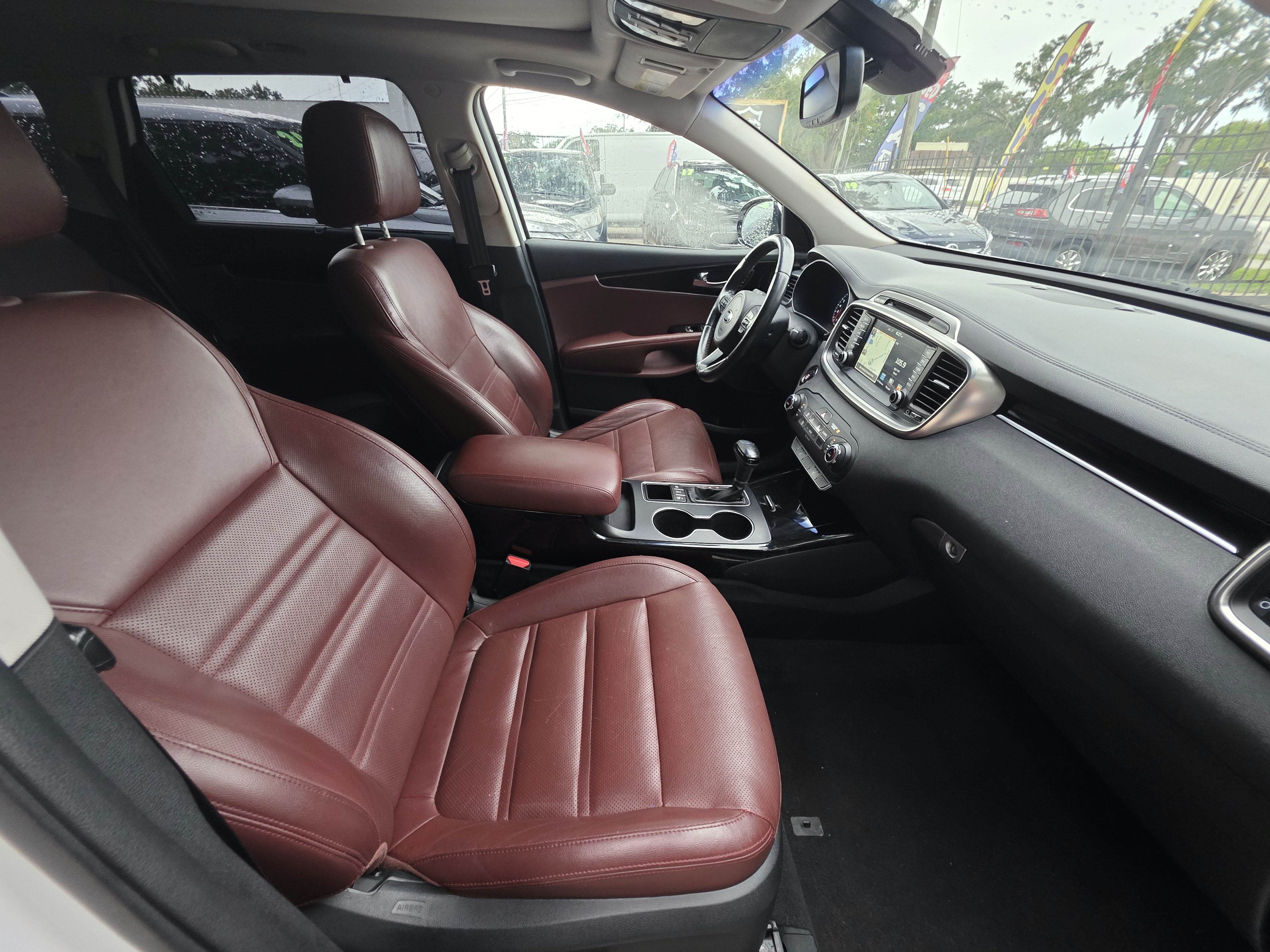 2018 Kia Sorento thumbnail 10