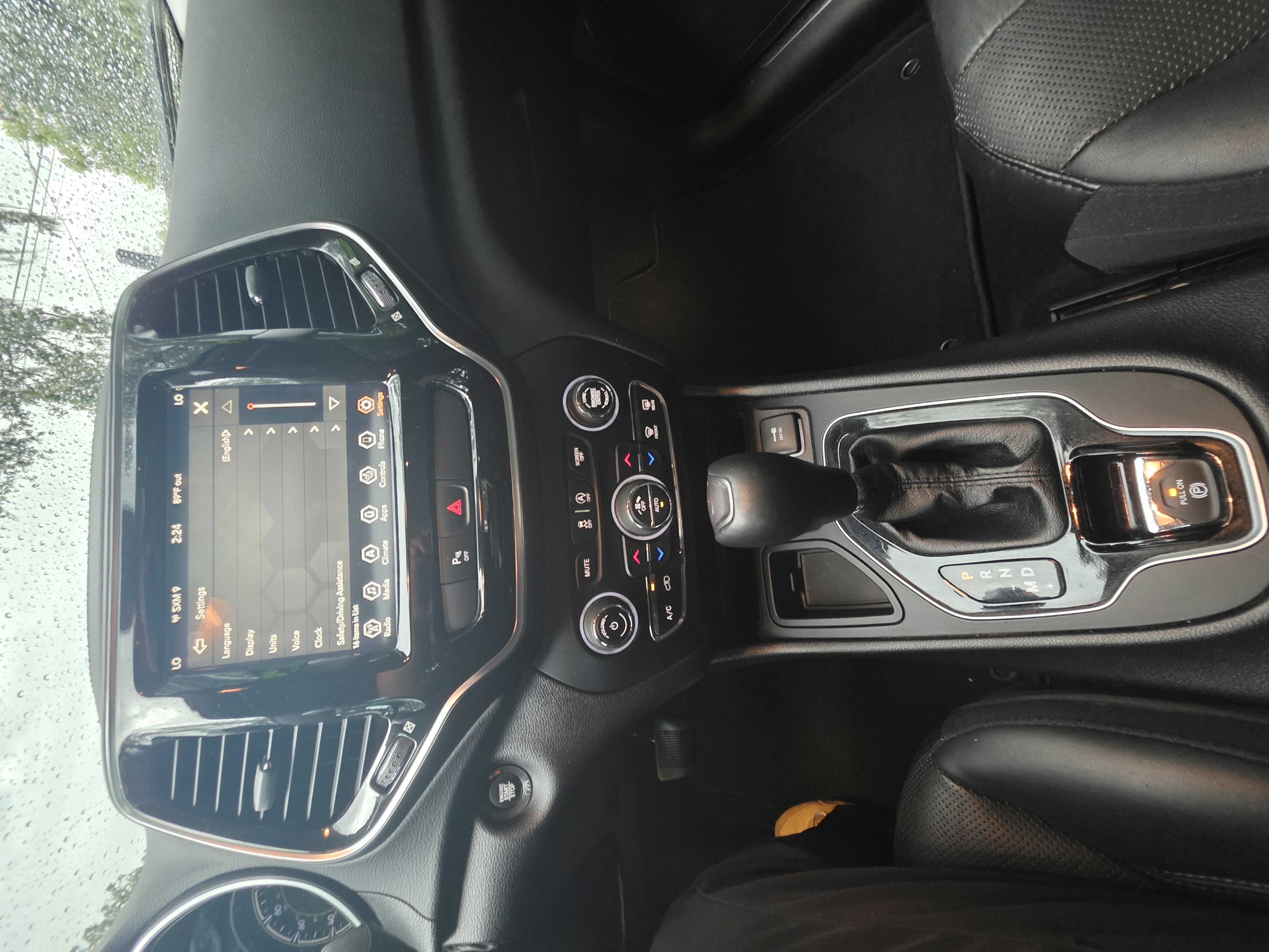 2019 Jeep Cherokee thumbnail 14