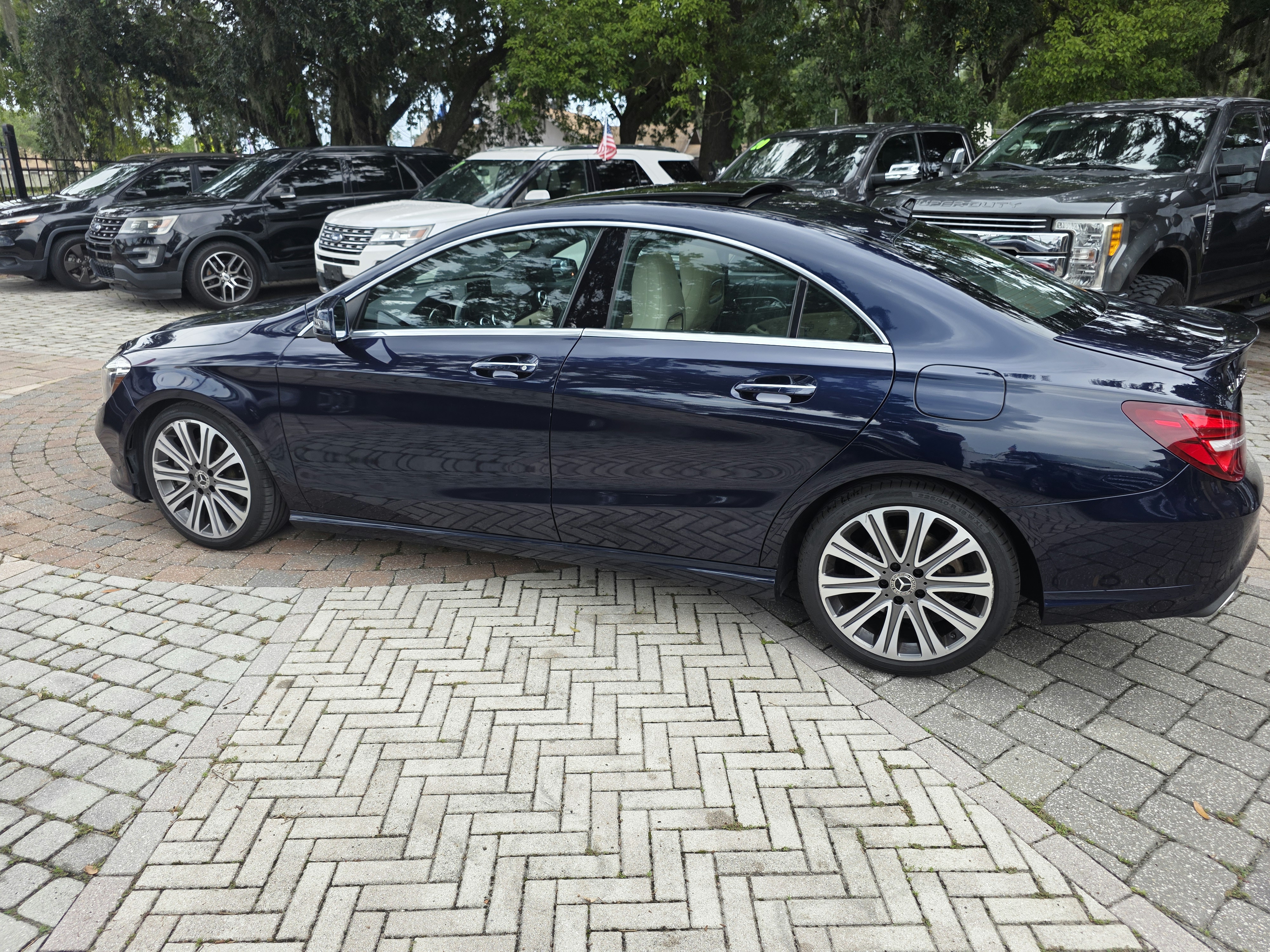 2019 Mercedes-Benz CLA 250 thumbnail 11