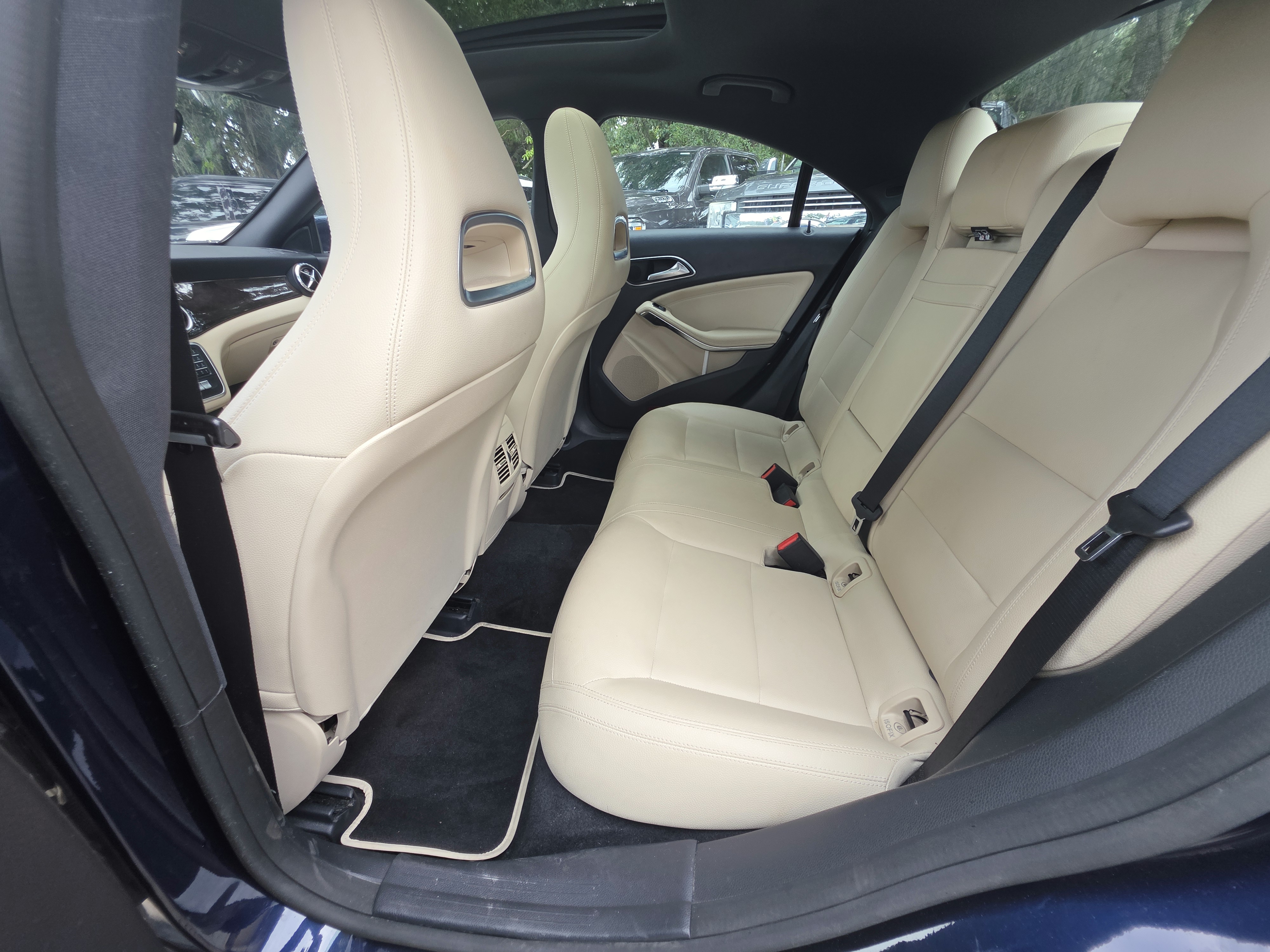 2019 Mercedes-Benz CLA 250 thumbnail 16