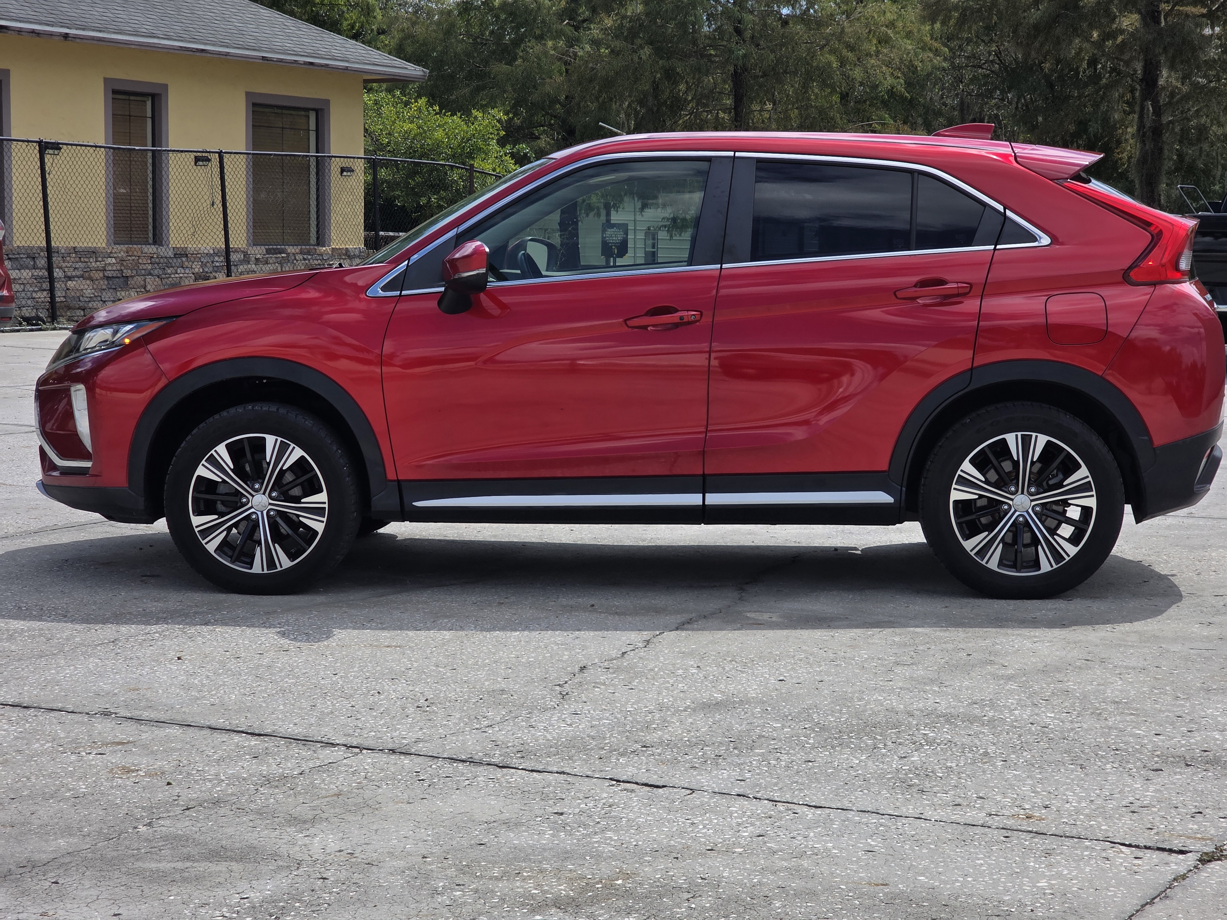 2019 Mitsubishi Eclipse Cross thumbnail 9