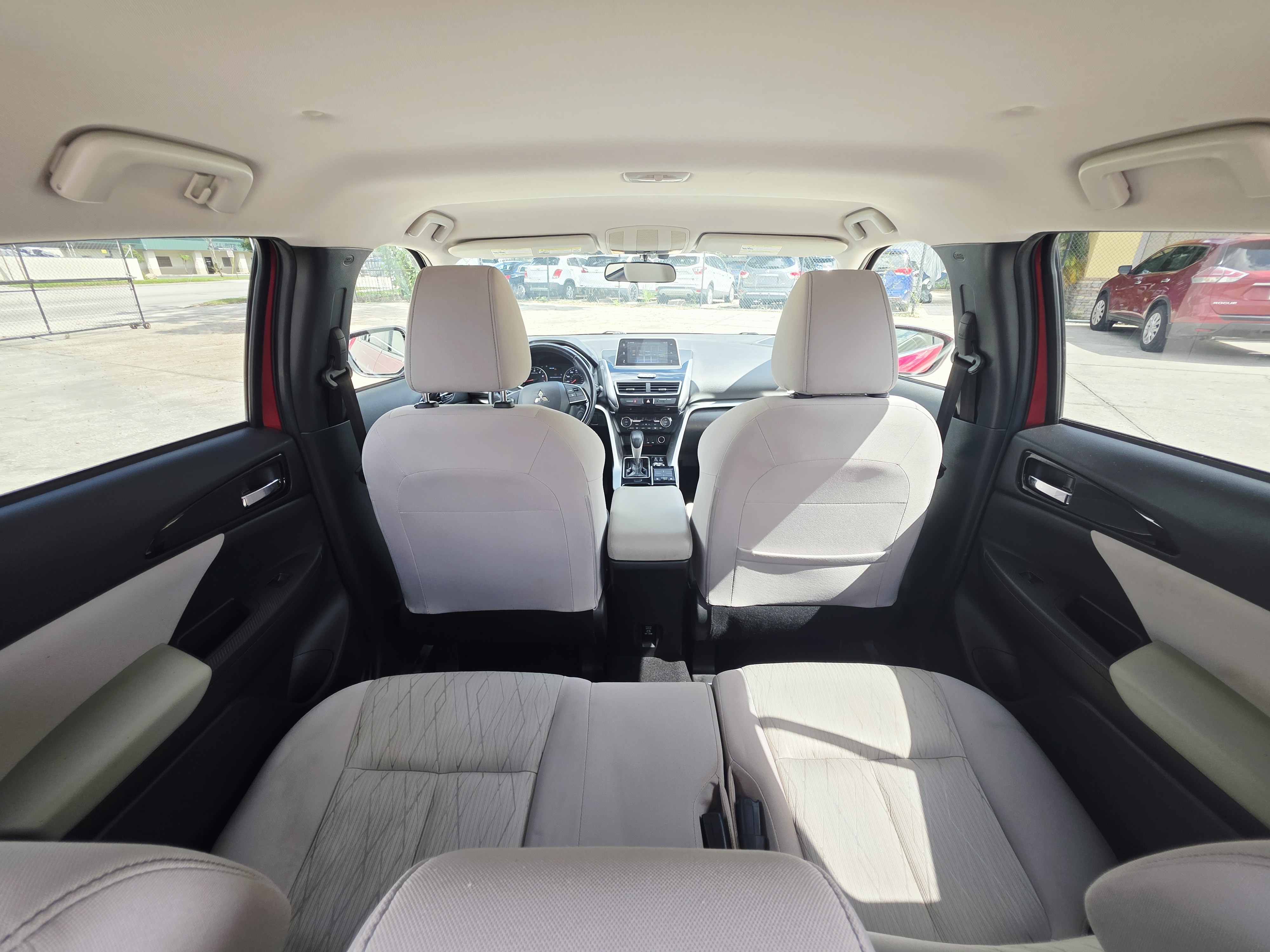 2019 Mitsubishi Eclipse Cross thumbnail 11