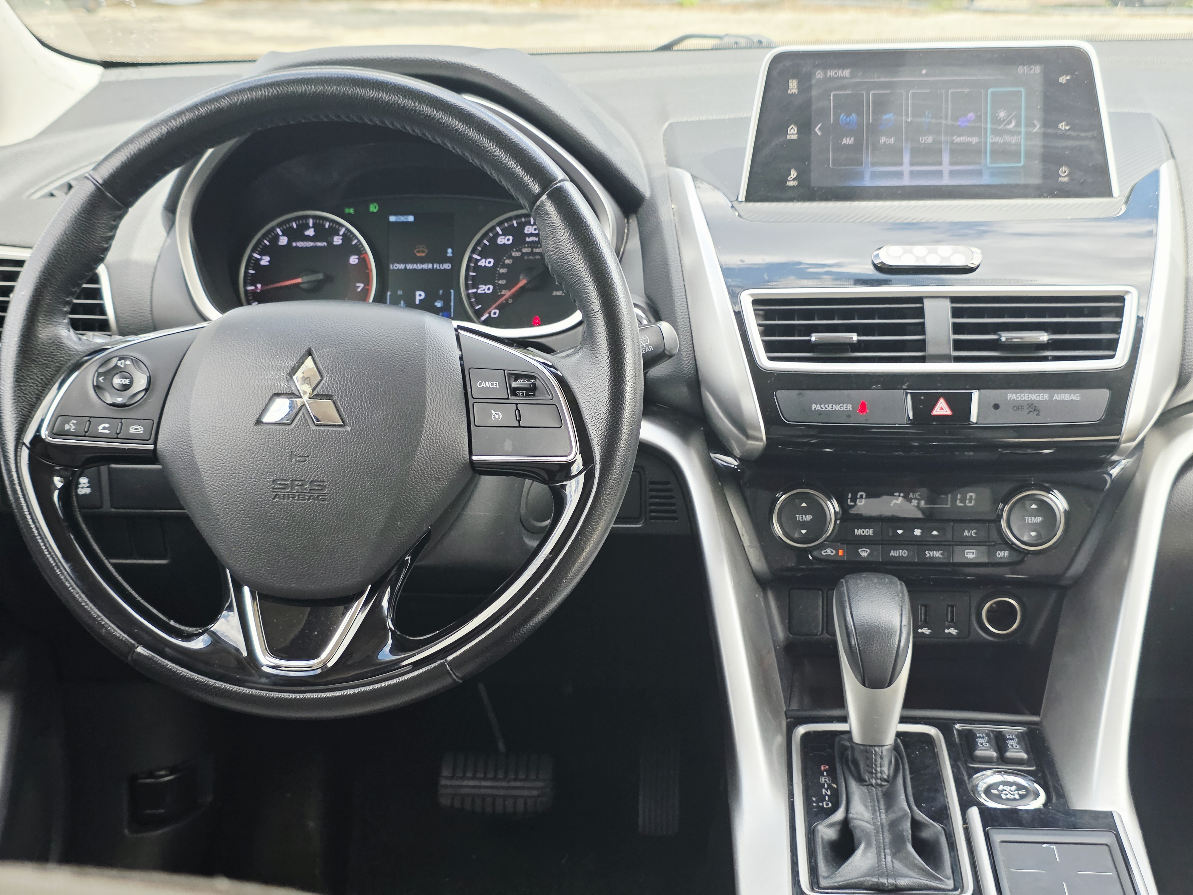 2019 Mitsubishi Eclipse Cross thumbnail 12